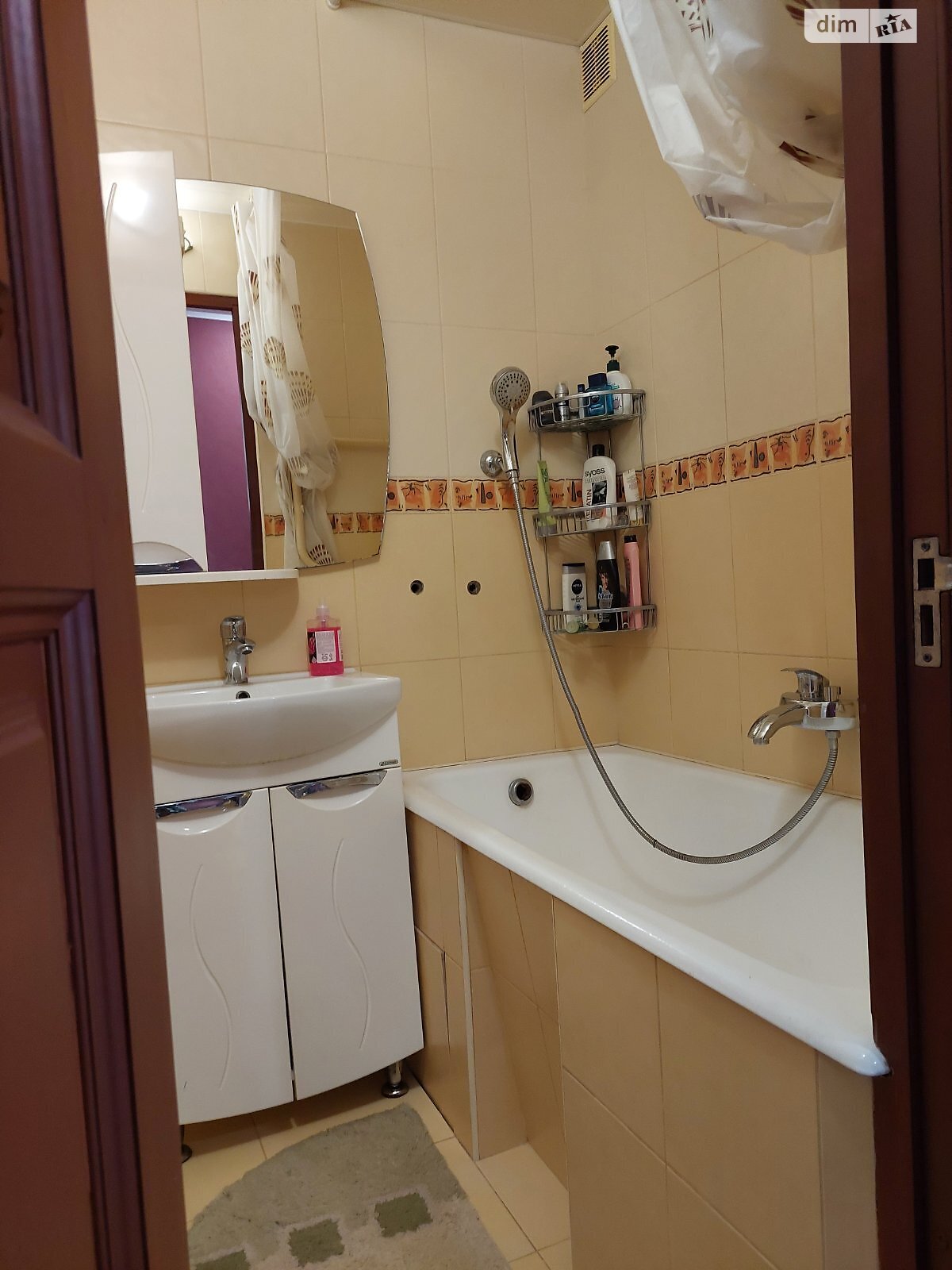 Продажа трехкомнатной квартиры в Харькове, на ул. Алексеевская 30, район Алексеевка фото 1 Продажа трехкомнатной квартиры в Харькове, на ул. Алексеевская 30, район Алексеевка фото 1