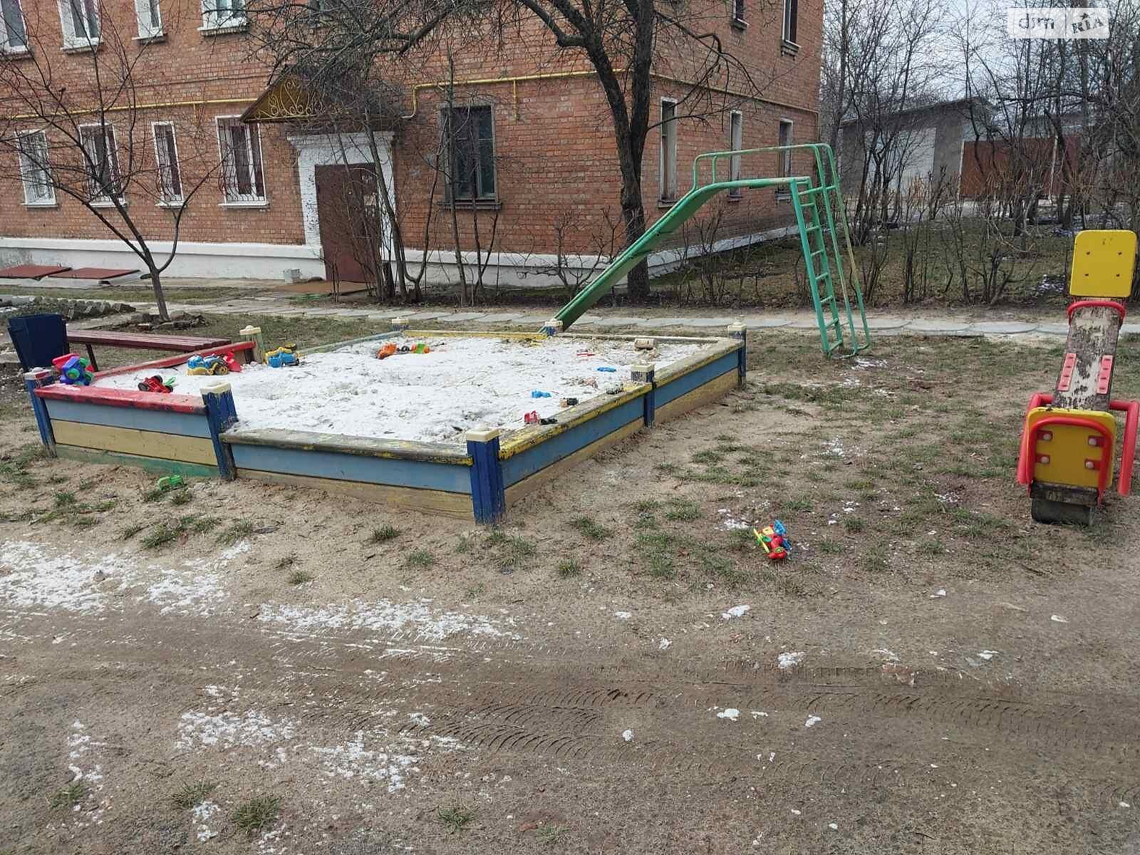 Продажа трехкомнатной квартиры в Харькове, на ул. Армейская 117, район Алексеевка фото 1