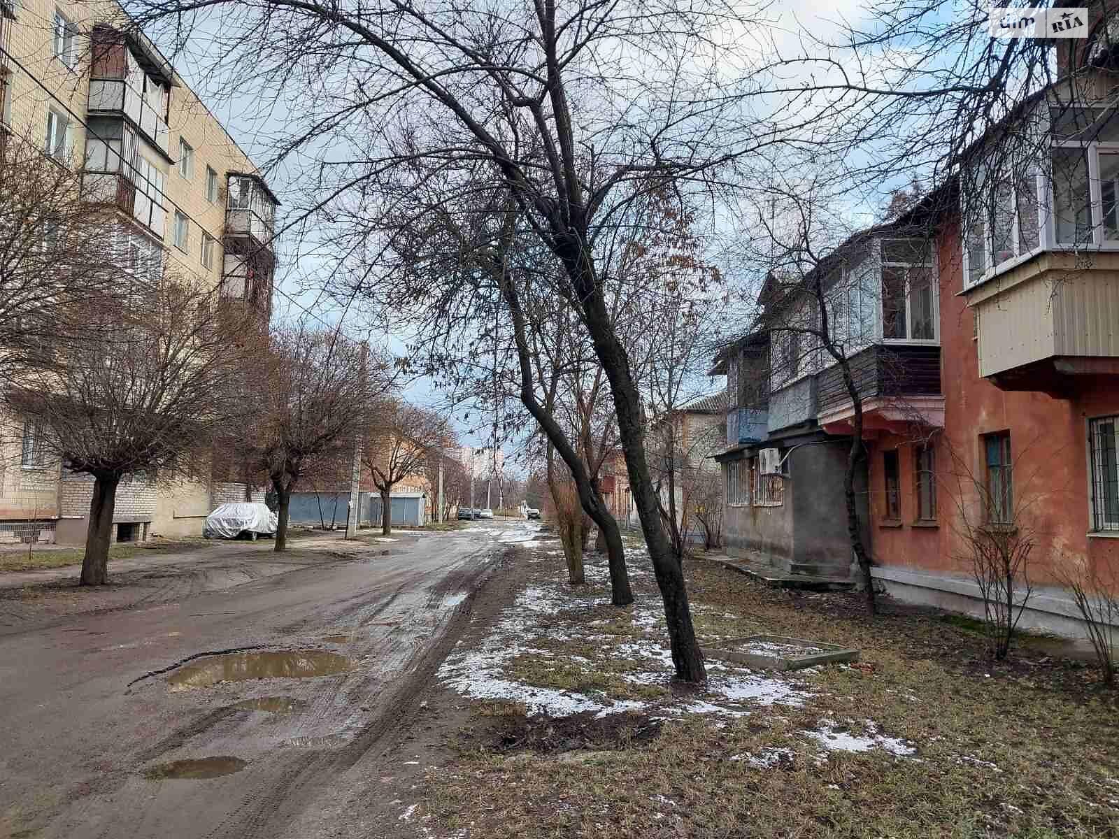 Продажа трехкомнатной квартиры в Харькове, на ул. Армейская 117, район Алексеевка фото 1