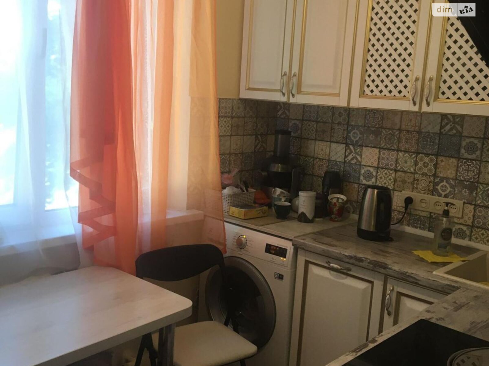 Продаж трикімнатної квартири в Харкові, на вул. Енвера Ахсарова 11, район Олексїївка фото 1 Продаж трикімнатної квартири в Харкові, на вул. Енвера Ахсарова 11, район Олексїївка фото 1