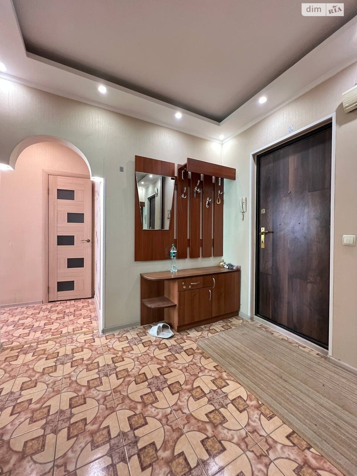 Продажа двухкомнатной квартиры в Харькове, на ул. Энвера Ахсарова 3, район Алексеевка фото 1 Продажа двухкомнатной квартиры в Харькове, на ул. Энвера Ахсарова 3, район Алексеевка фото 1