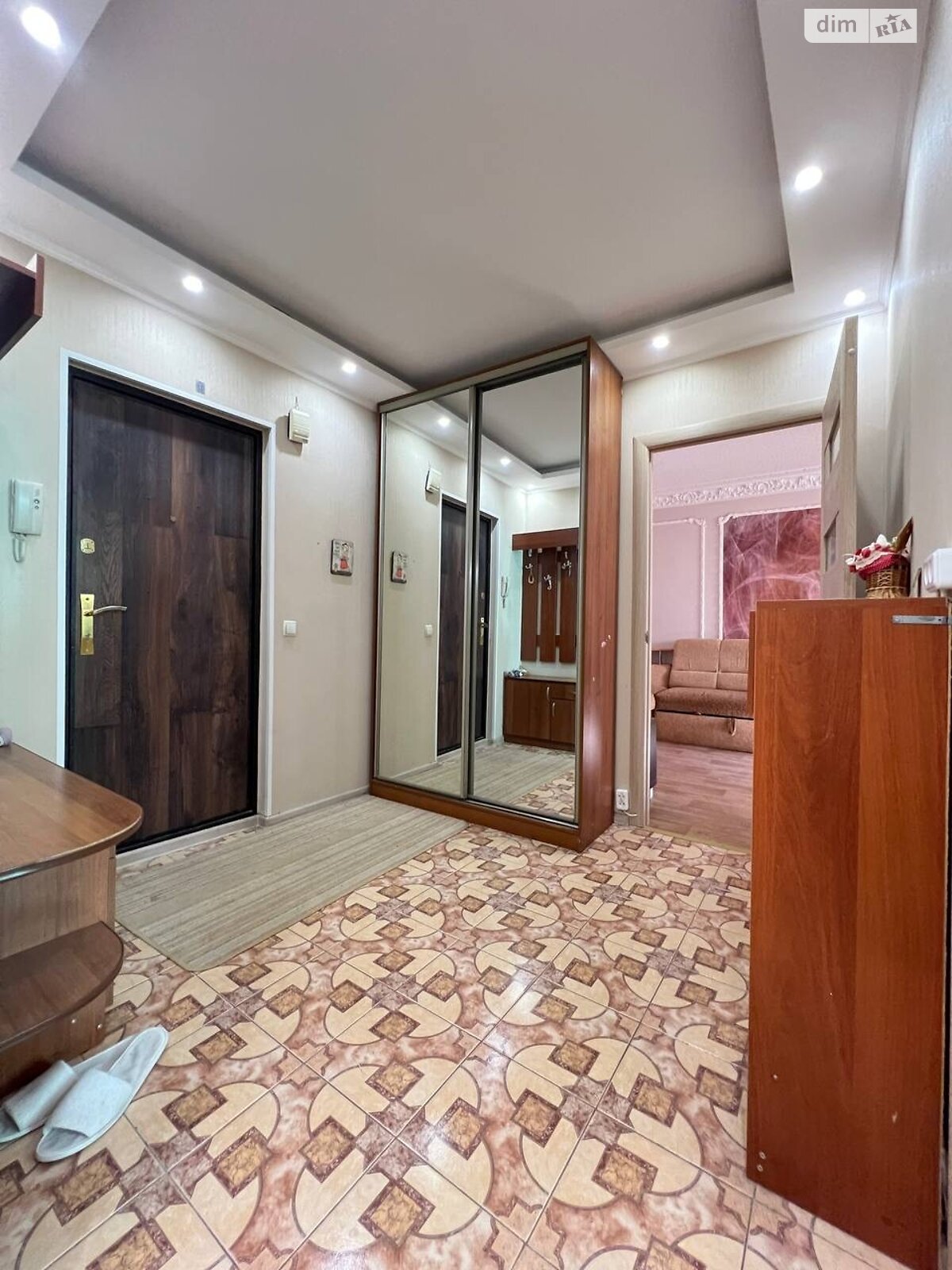 Продажа двухкомнатной квартиры в Харькове, на ул. Энвера Ахсарова 3, район Алексеевка фото 1 Продажа двухкомнатной квартиры в Харькове, на ул. Энвера Ахсарова 3, район Алексеевка фото 1