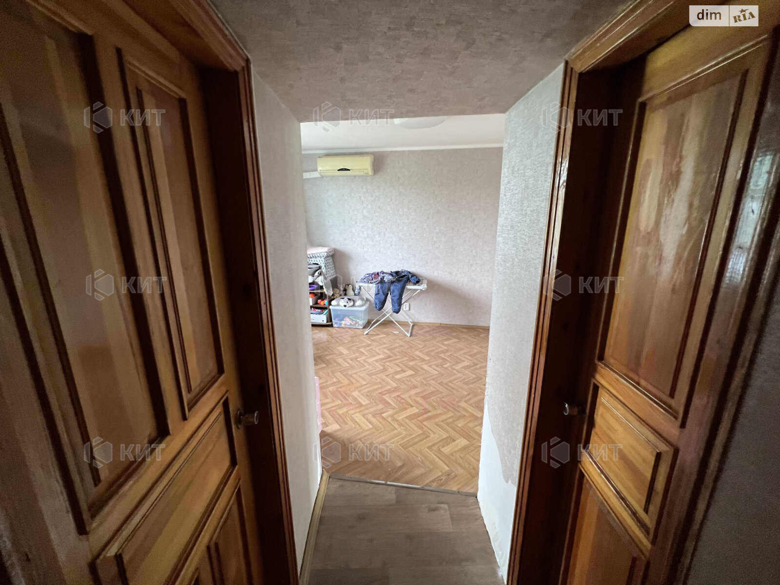 Продаж чотирикімнатної квартири в Харкові, на просп. Перемоги 66, район Олексїївка фото 1