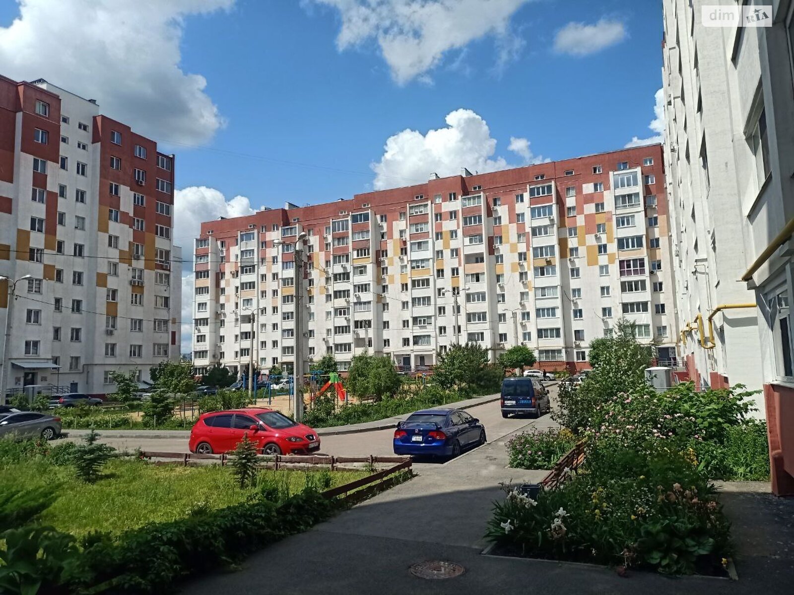 Продажа двухкомнатной квартиры в Харькове, на просп. Победы 89, район Алексеевка фото 1 Продажа двухкомнатной квартиры в Харькове, на просп. Победы 89, район Алексеевка фото 1