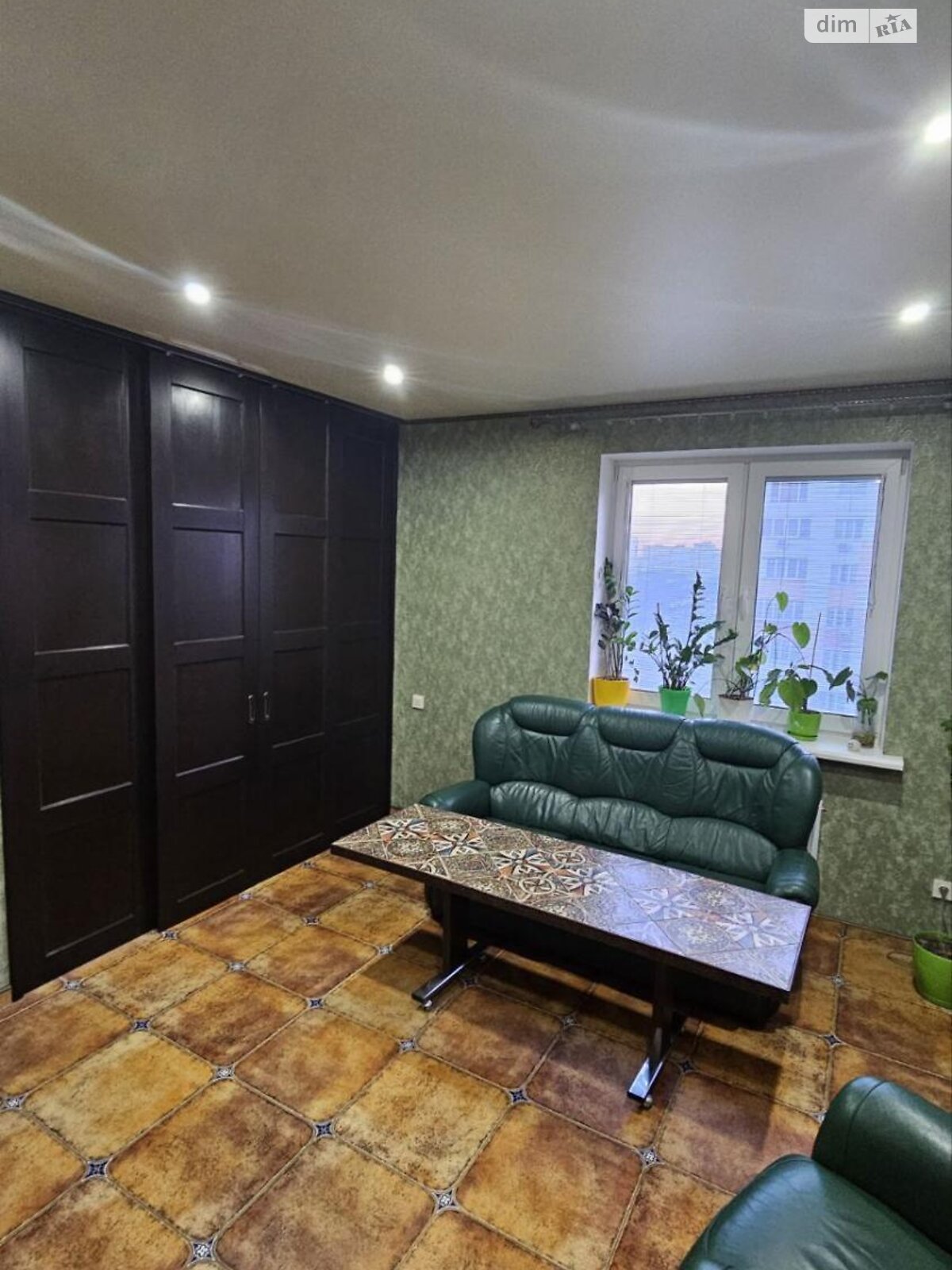 Продажа двухкомнатной квартиры в Харькове, на просп. Победы, район Алексеевка фото 1 Продажа двухкомнатной квартиры в Харькове, на просп. Победы, район Алексеевка фото 1