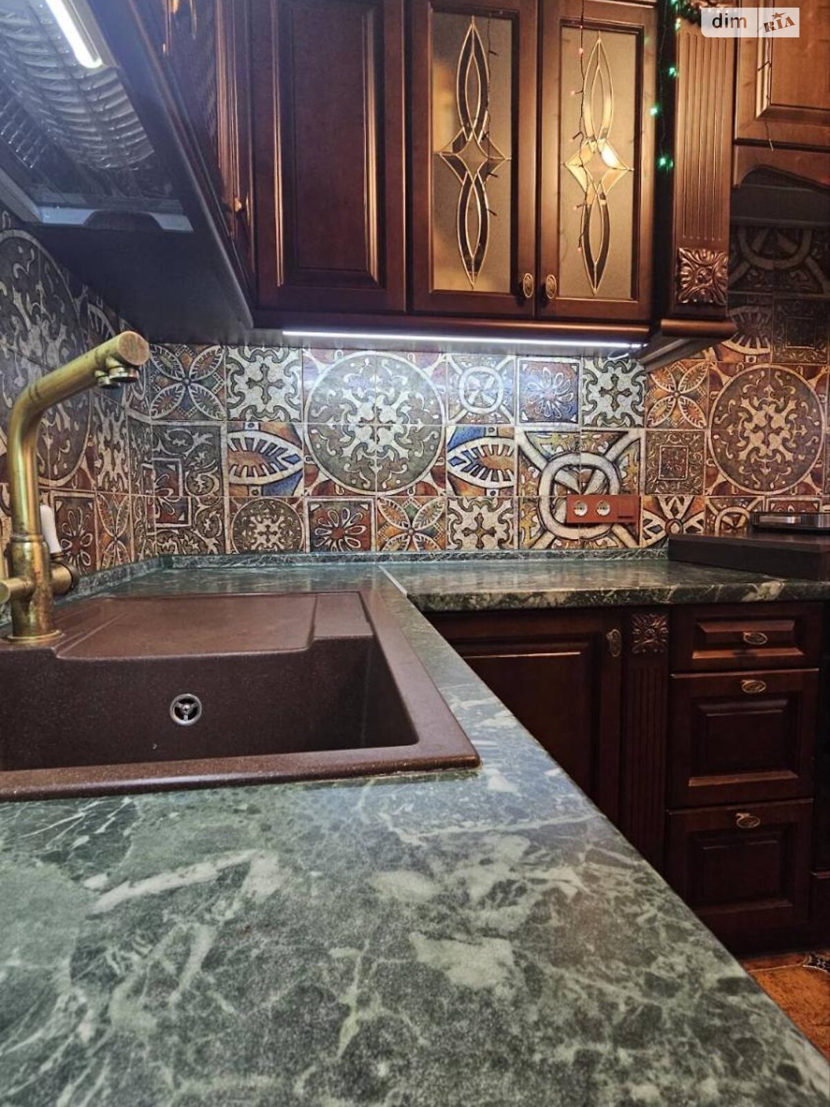 Продажа двухкомнатной квартиры в Харькове, на просп. Победы, район Алексеевка фото 1 Продажа двухкомнатной квартиры в Харькове, на просп. Победы, район Алексеевка фото 1