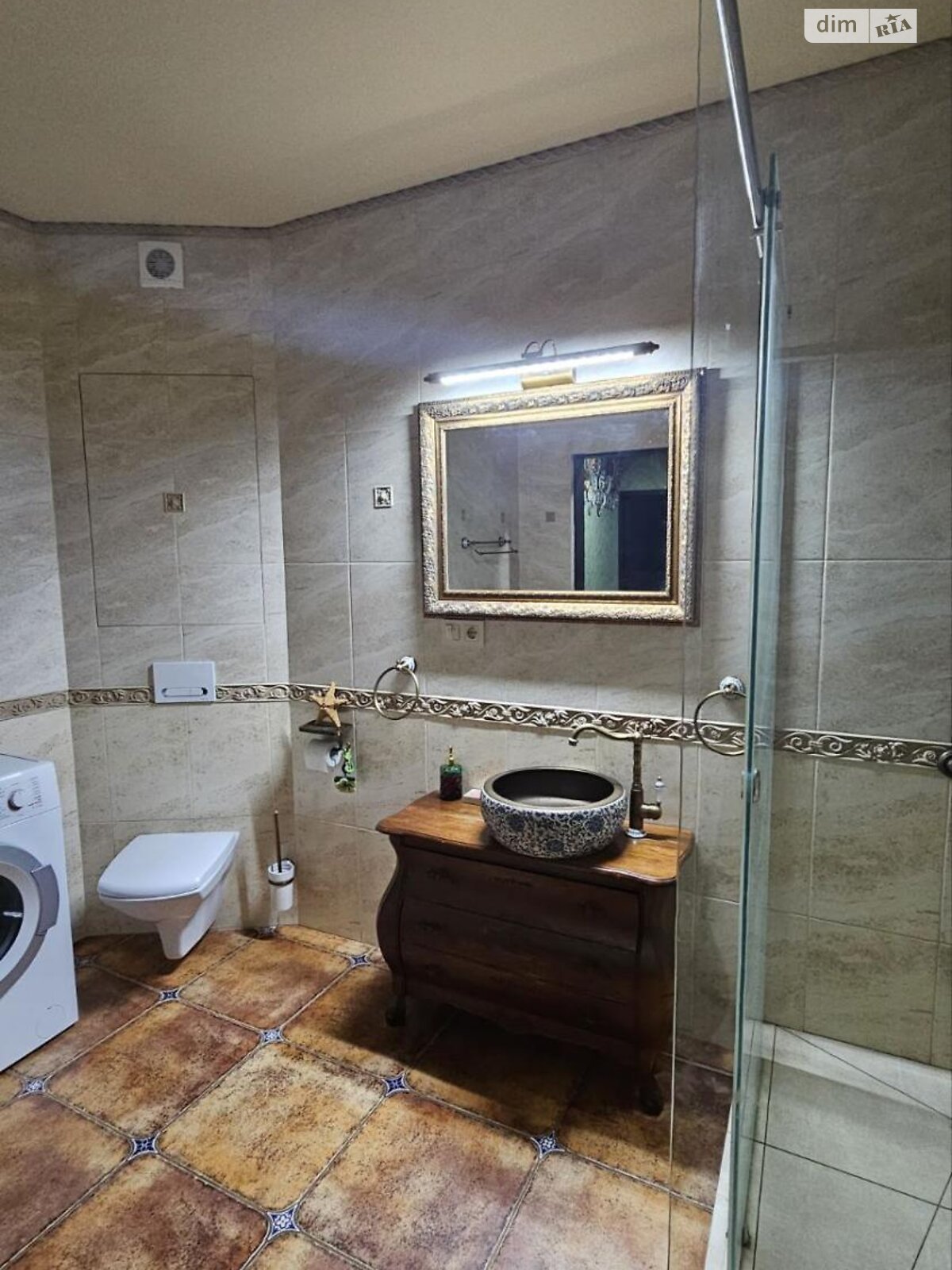 Продажа двухкомнатной квартиры в Харькове, на просп. Победы, район Алексеевка фото 1 Продажа двухкомнатной квартиры в Харькове, на просп. Победы, район Алексеевка фото 1