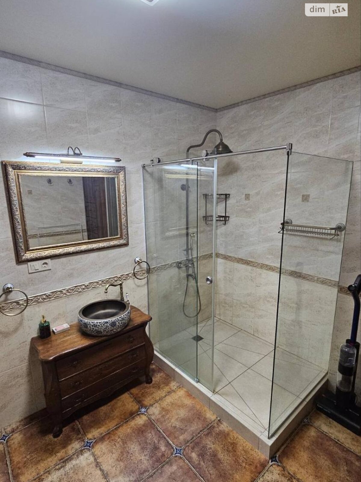 Продажа двухкомнатной квартиры в Харькове, на просп. Победы, район Алексеевка фото 1 Продажа двухкомнатной квартиры в Харькове, на просп. Победы, район Алексеевка фото 1