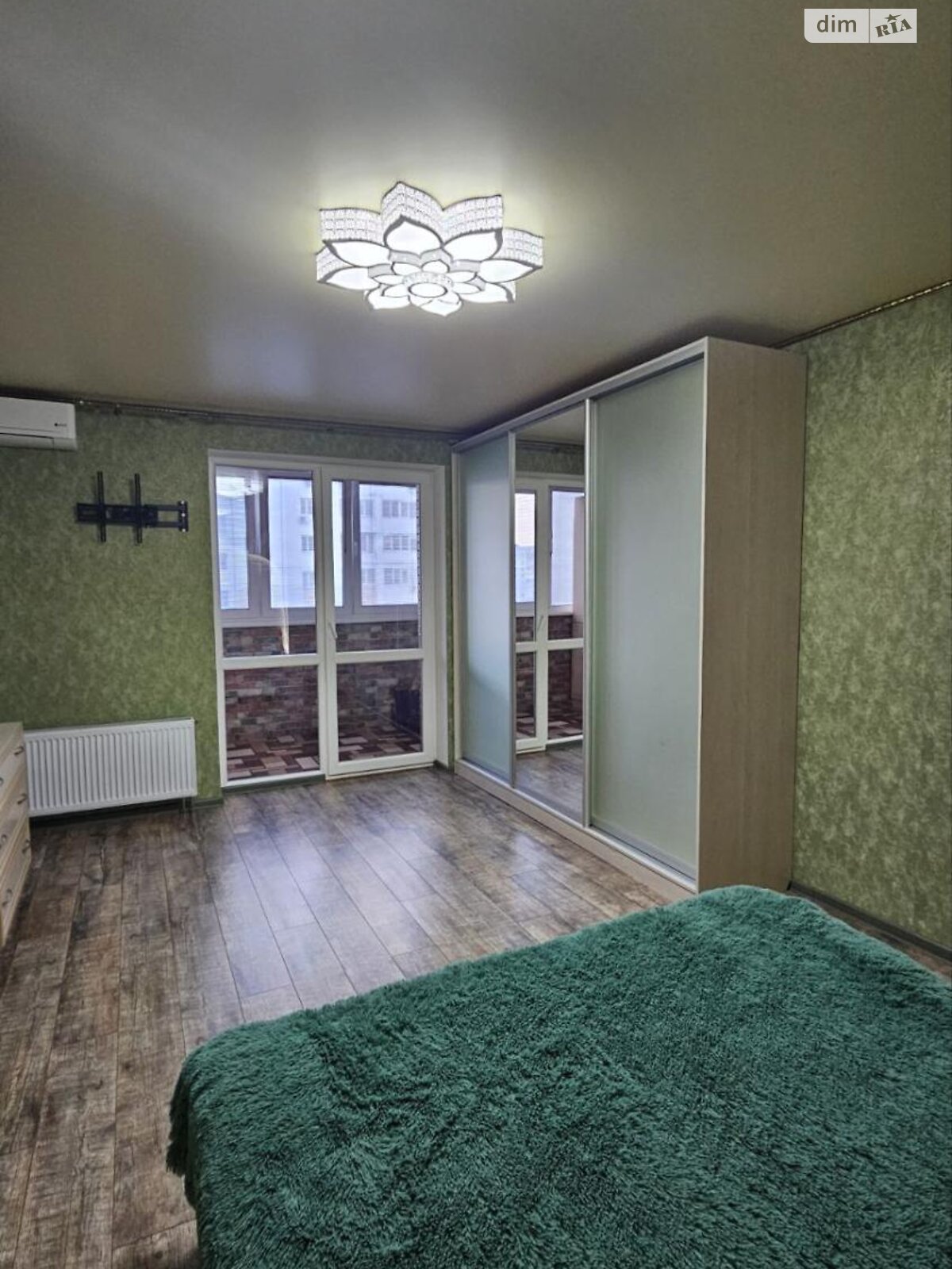 Продажа двухкомнатной квартиры в Харькове, на просп. Победы, район Алексеевка фото 1 Продажа двухкомнатной квартиры в Харькове, на просп. Победы, район Алексеевка фото 1