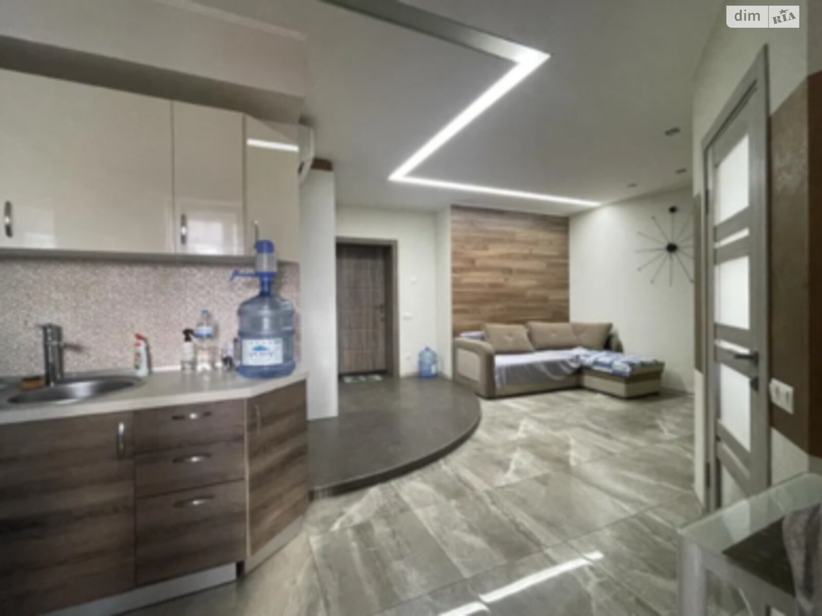 Продажа однокомнатной квартиры в Харькове, на просп. Победы 85, район Алексеевка фото 1