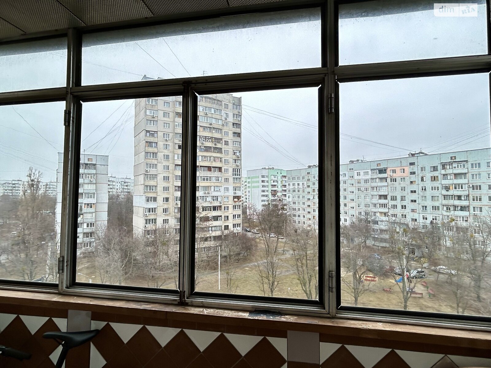 Продажа трехкомнатной квартиры в Харькове, на ул. Энвера Ахсарова 4/6, фото 1