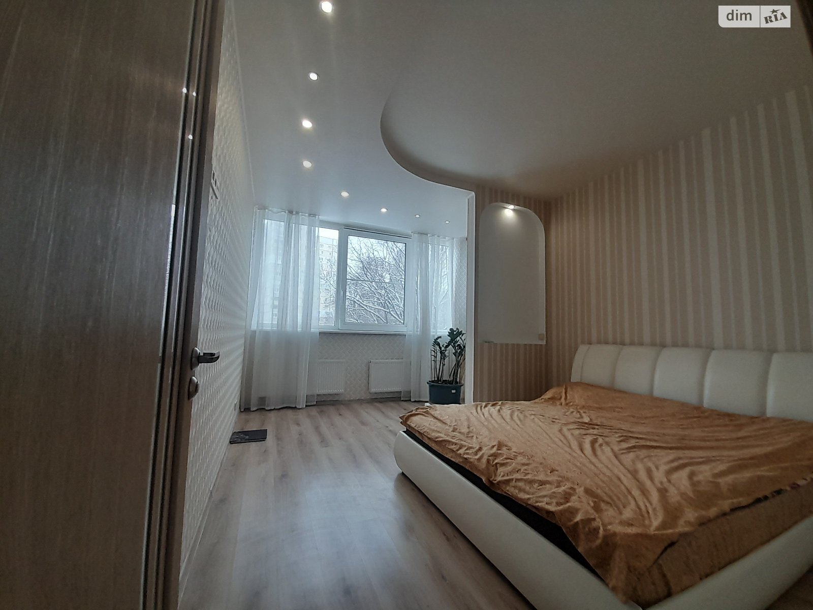 Продажа четырехкомнатной квартиры в Харькове, на ул. Энвера Ахсарова 13А, район Шевченковский фото 1 Продажа четырехкомнатной квартиры в Харькове, на ул. Энвера Ахсарова 13А, район Шевченковский фото 1