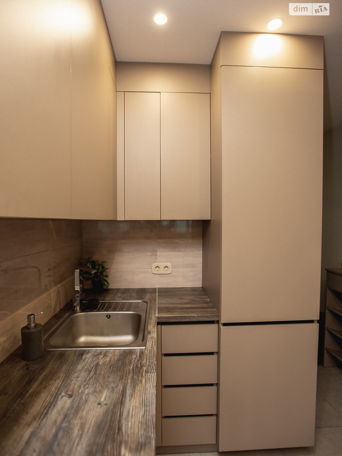Продажа однокомнатной квартиры в Харькове, на просп. Героев Харькова 118, фото 1 Продажа однокомнатной квартиры в Харькове, на просп. Героев Харькова 118, фото 1