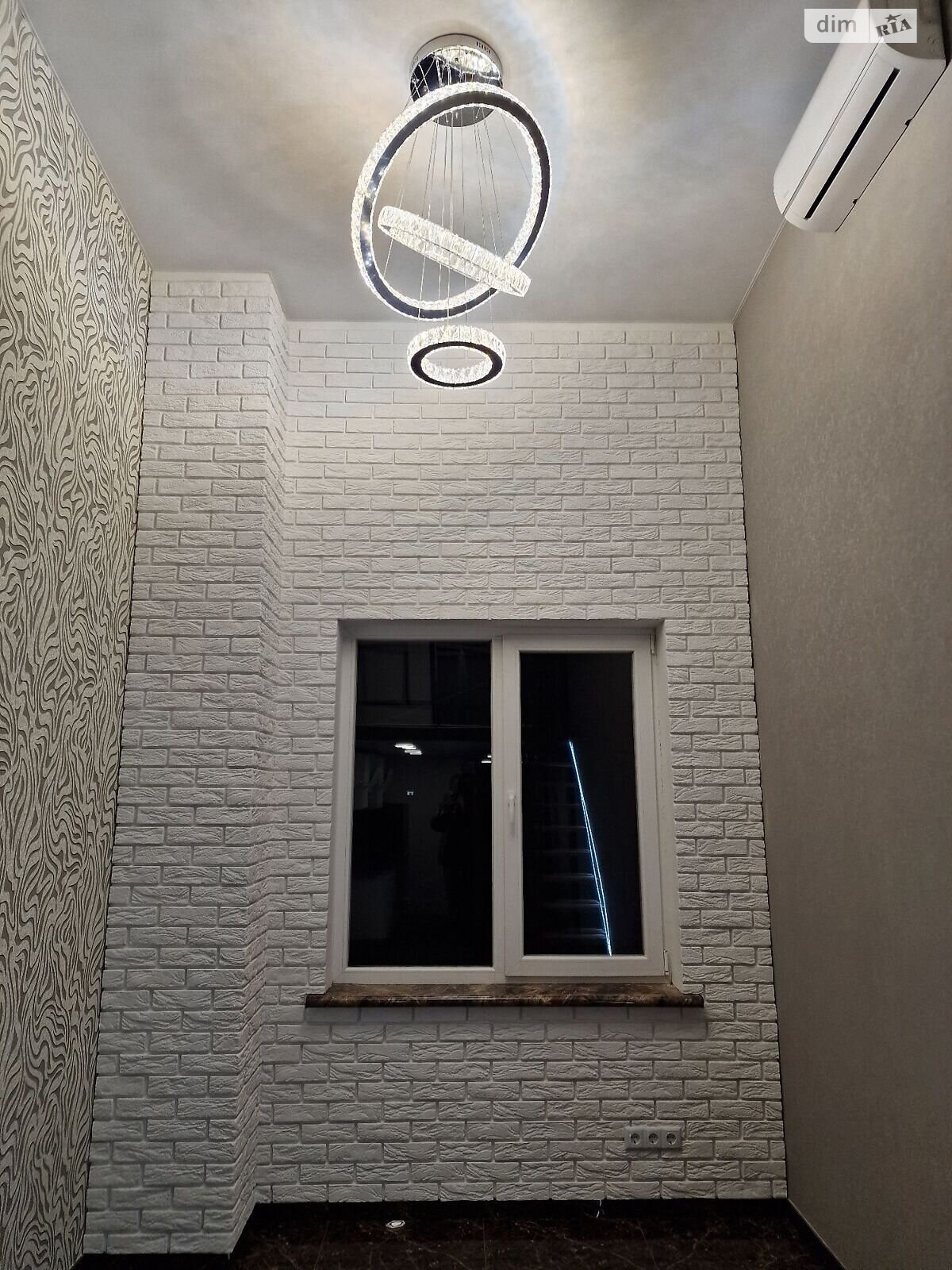 Продажа трехкомнатной квартиры в Харькове, на просп. Героев Харькова 118, фото 1 Продажа трехкомнатной квартиры в Харькове, на просп. Героев Харькова 118, фото 1