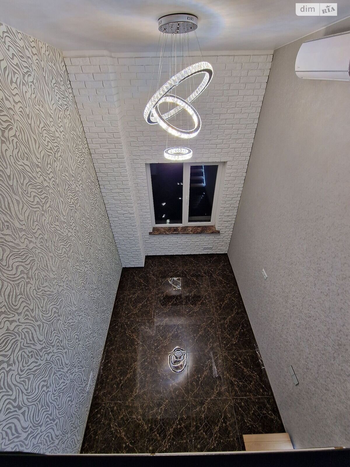 Продажа трехкомнатной квартиры в Харькове, на просп. Героев Харькова 118, фото 1 Продажа трехкомнатной квартиры в Харькове, на просп. Героев Харькова 118, фото 1