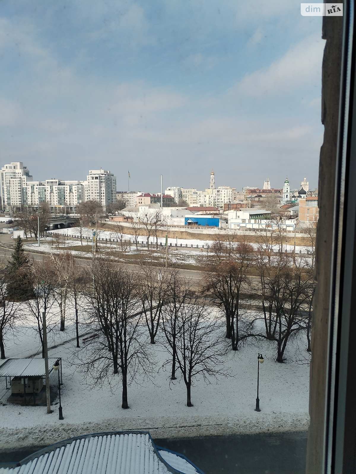 Продаж трикімнатної квартири в Харкові, на наб. Гімназійна 26, район Гончарівка фото 1 Продаж трикімнатної квартири в Харкові, на наб. Гімназійна 26, район Гончарівка фото 1