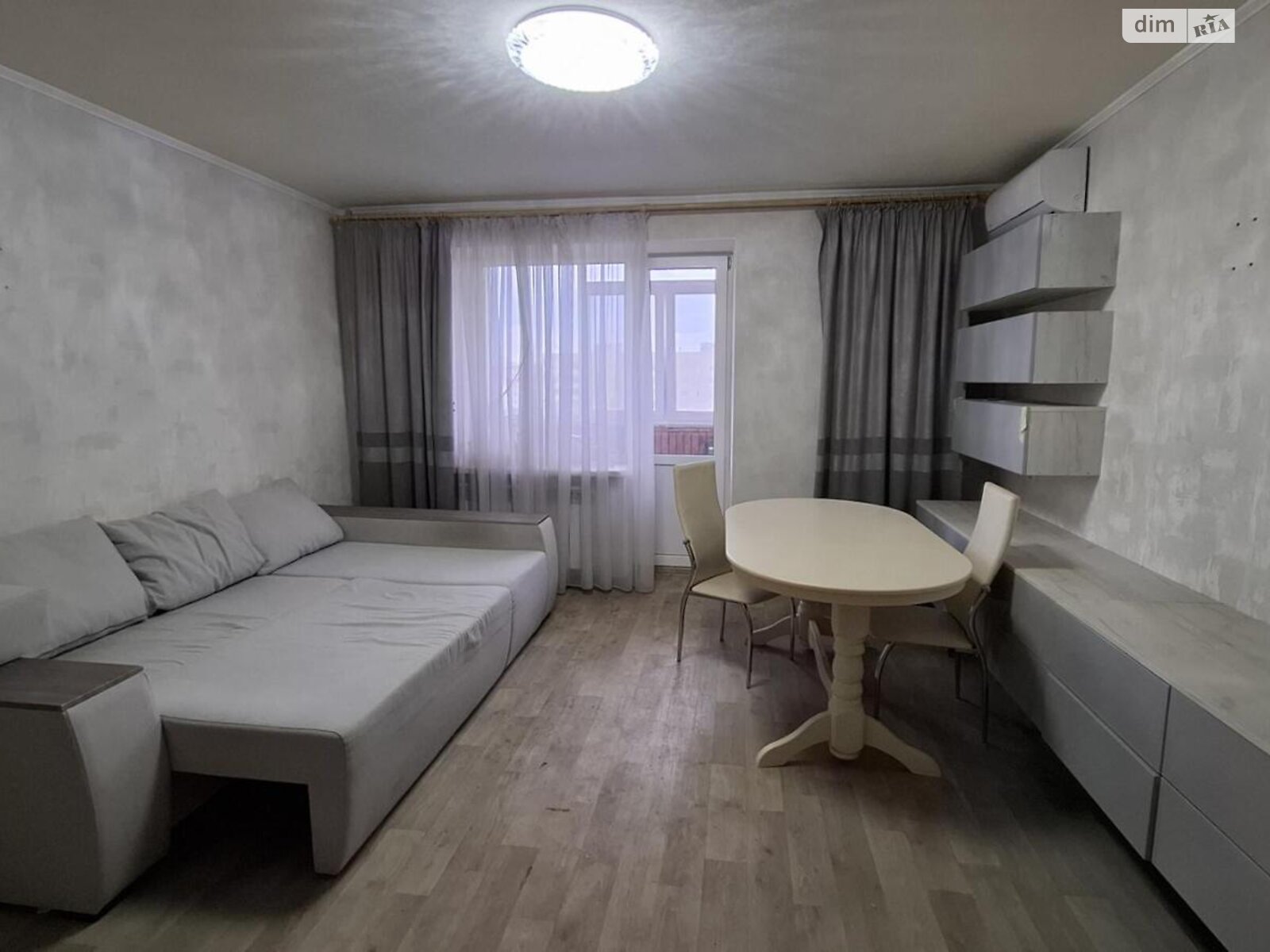 Продаж трикімнатної квартири в Харкові, на бул. Гончарівський 13, район Гончарівка фото 1 Продаж трикімнатної квартири в Харкові, на бул. Гончарівський 13, район Гончарівка фото 1