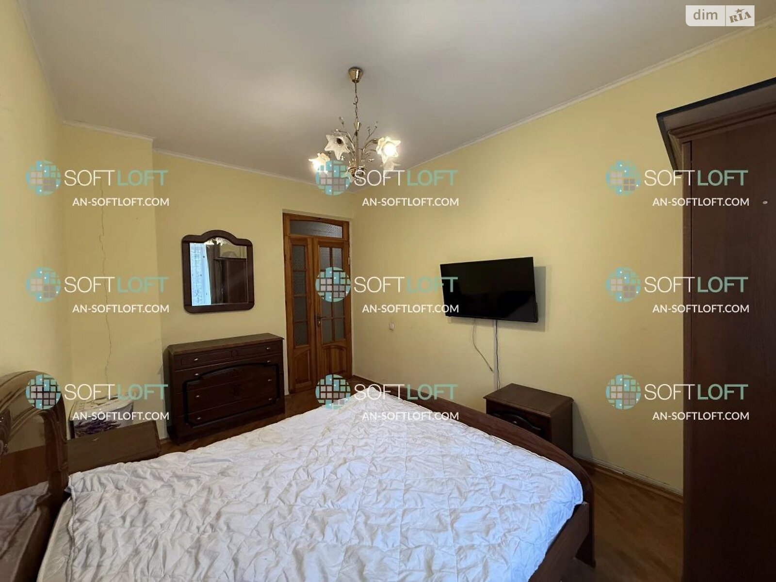 Продажа трехкомнатной квартиры в Харькове, на просп. Независимости 5, район Госпром фото 1