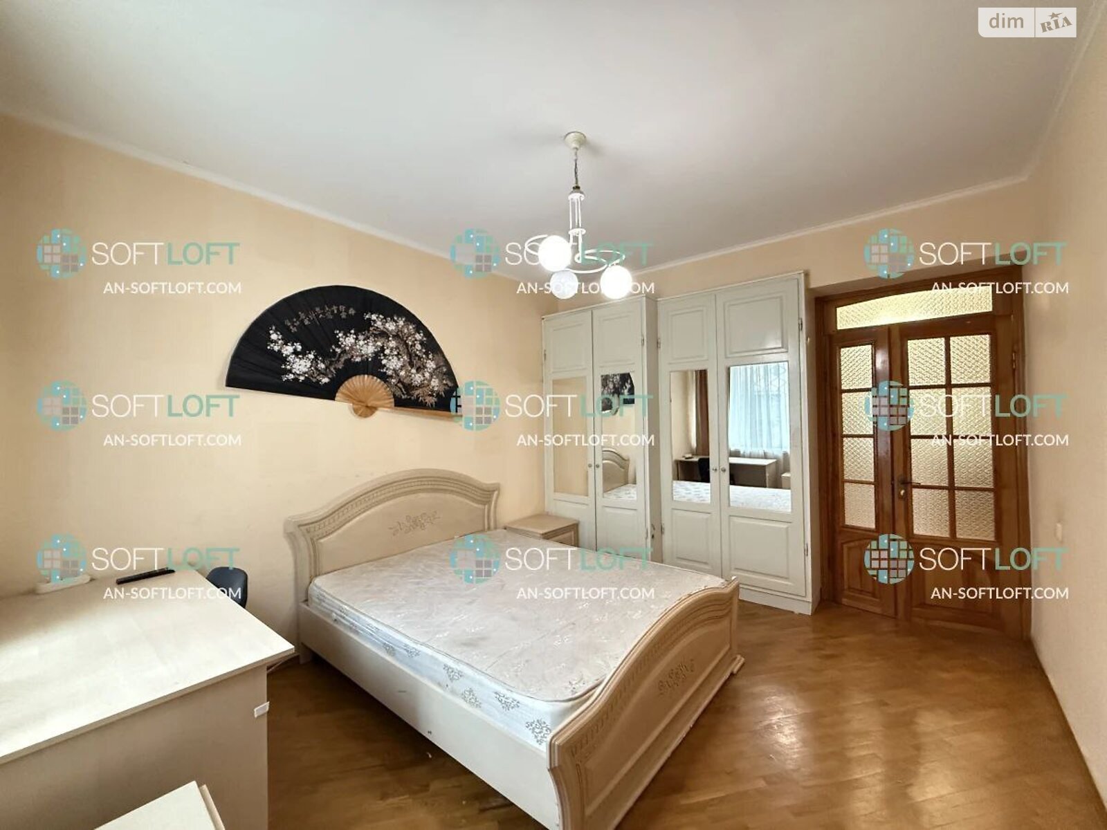 Продажа трехкомнатной квартиры в Харькове, на просп. Независимости 5, район Госпром фото 1