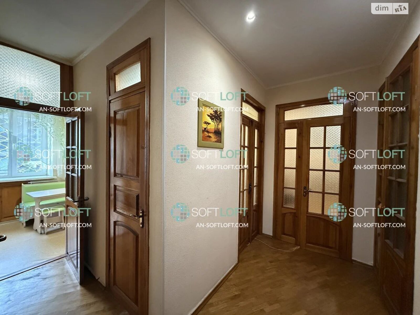 Продажа трехкомнатной квартиры в Харькове, на просп. Независимости 5, район Госпром фото 1