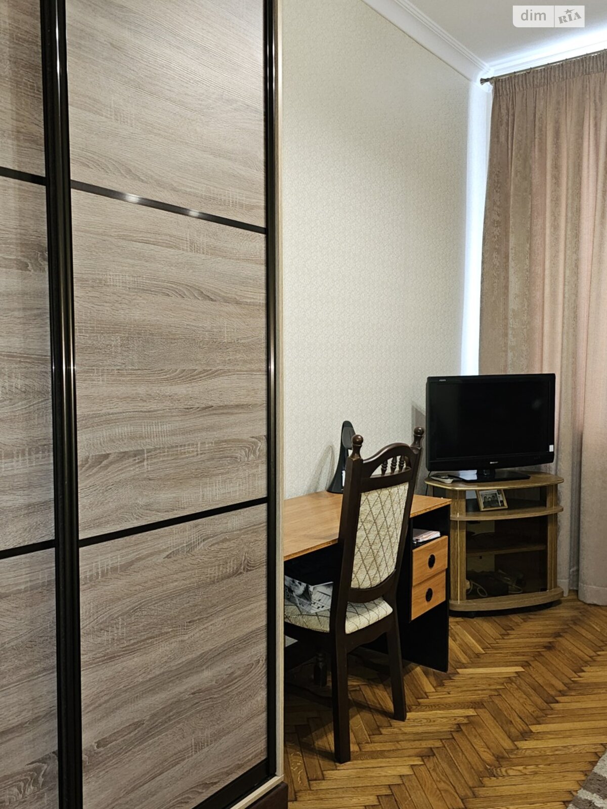 Продаж трикімнатної квартири в Харкові, на вул. Переможців 6, кв. 13, район Холодна Гора фото 1 Продаж трикімнатної квартири в Харкові, на вул. Переможців 6, кв. 13, район Холодна Гора фото 1