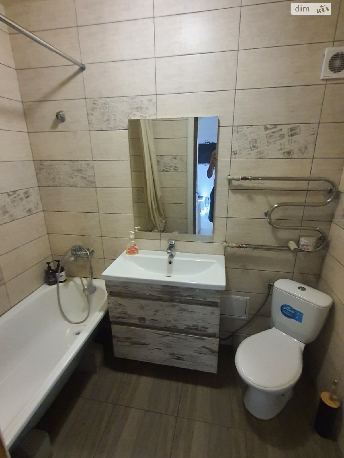 Продаж трикімнатної квартири в Харкові, на вул. Волонтерська 2Ж, кв. 12, район Холодногірський фото 1