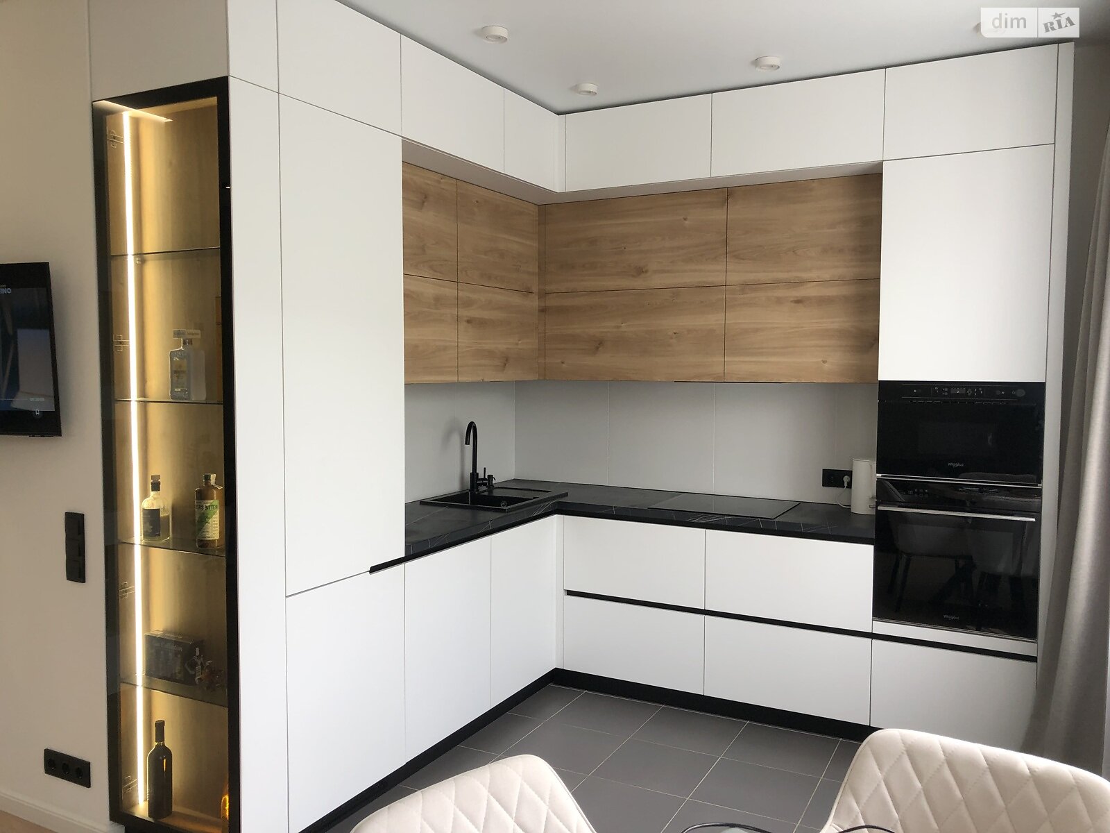 Продажа трехкомнатной квартиры в Харькове, на просп. Александровский 122А, район ХТЗ фото 1 Продажа трехкомнатной квартиры в Харькове, на просп. Александровский 122А, район ХТЗ фото 1