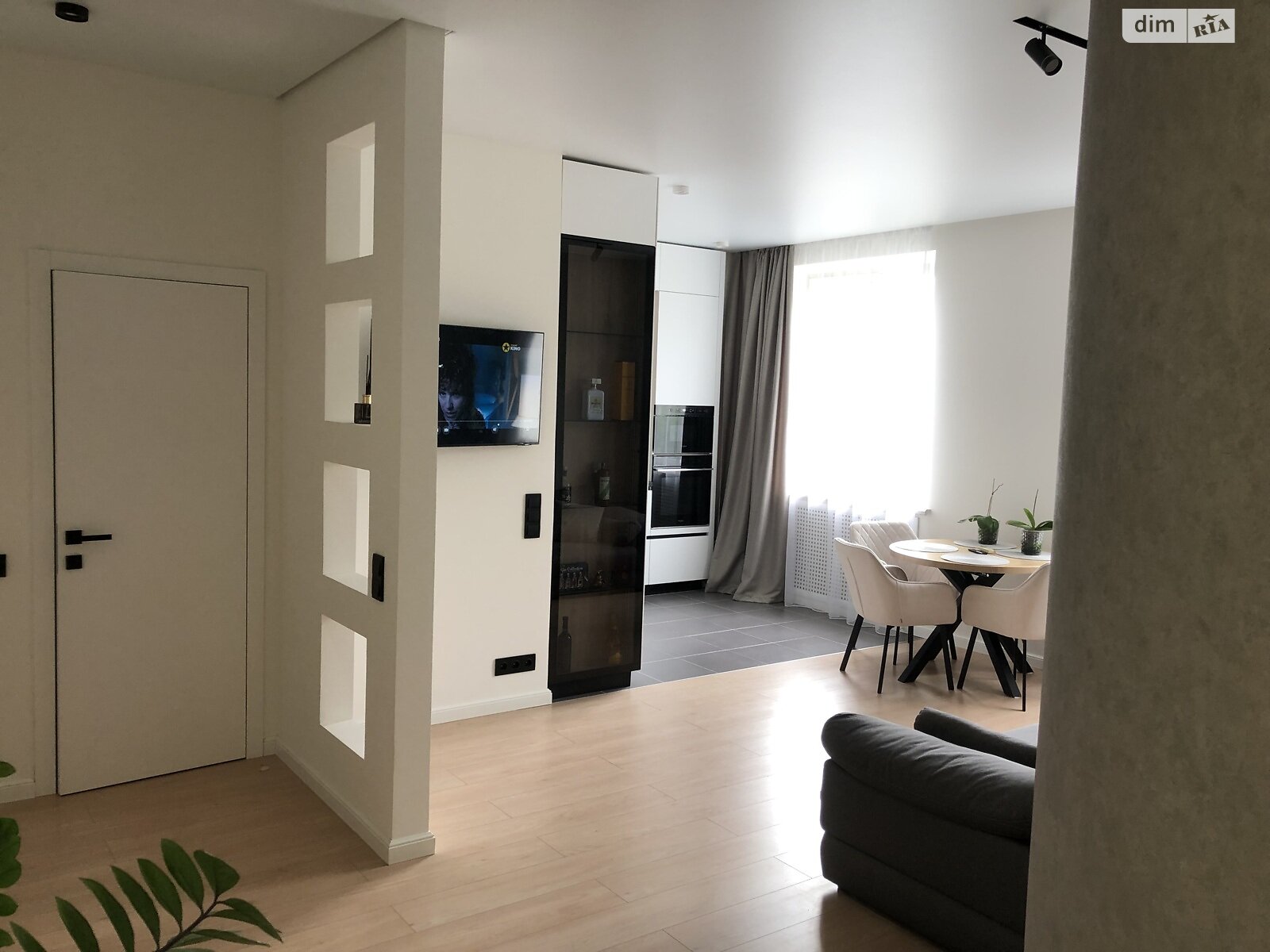 Продажа трехкомнатной квартиры в Харькове, на просп. Александровский 122А, район ХТЗ фото 1 Продажа трехкомнатной квартиры в Харькове, на просп. Александровский 122А, район ХТЗ фото 1