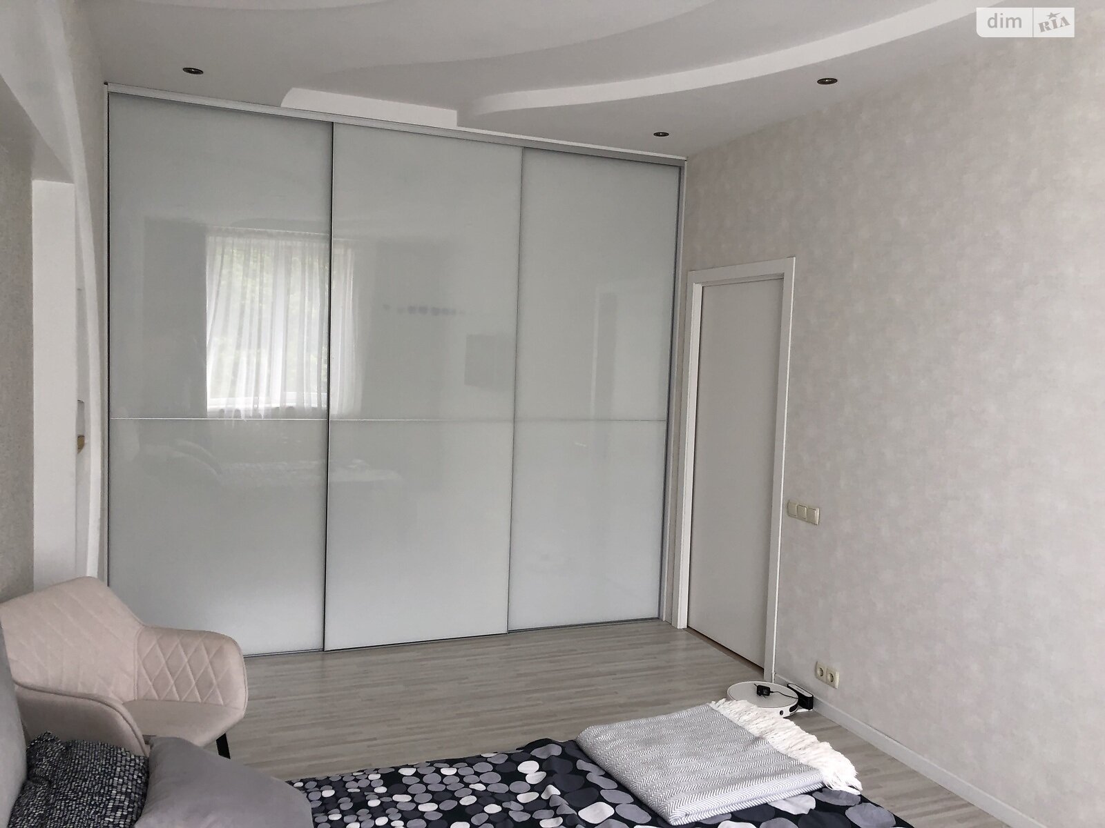 Продажа трехкомнатной квартиры в Харькове, на просп. Александровский 122А, район ХТЗ фото 1 Продажа трехкомнатной квартиры в Харькове, на просп. Александровский 122А, район ХТЗ фото 1