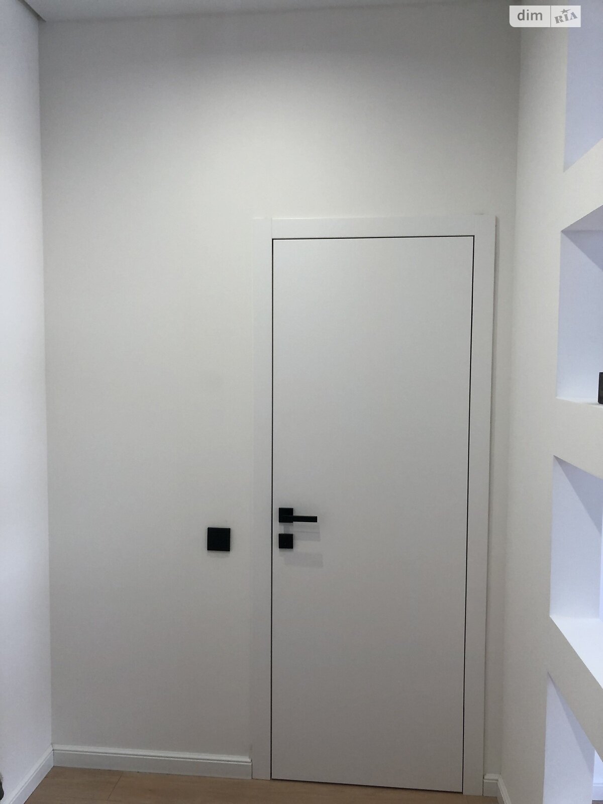 Продажа трехкомнатной квартиры в Харькове, на просп. Александровский 122А, район ХТЗ фото 1 Продажа трехкомнатной квартиры в Харькове, на просп. Александровский 122А, район ХТЗ фото 1