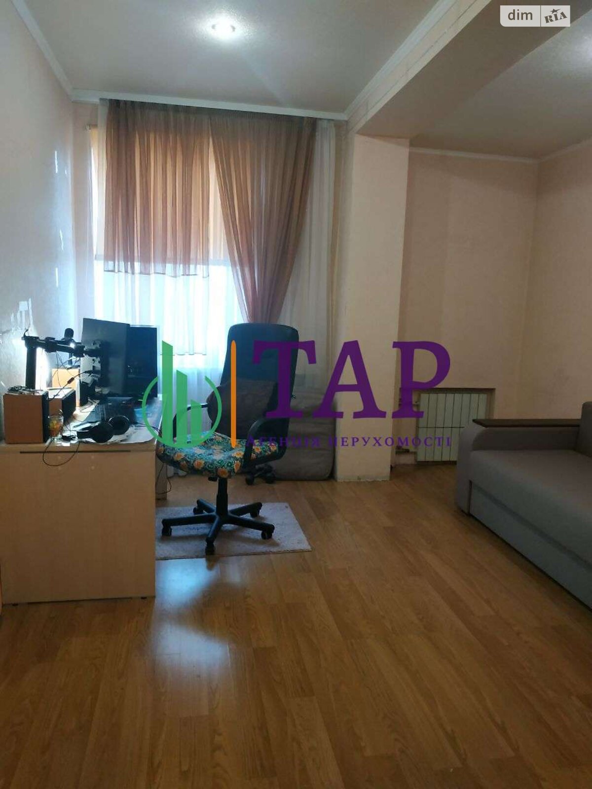 Продажа двухкомнатной квартиры в Харькове, на просп. Александровский, район ХТЗ фото 1 Продажа двухкомнатной квартиры в Харькове, на просп. Александровский, район ХТЗ фото 1