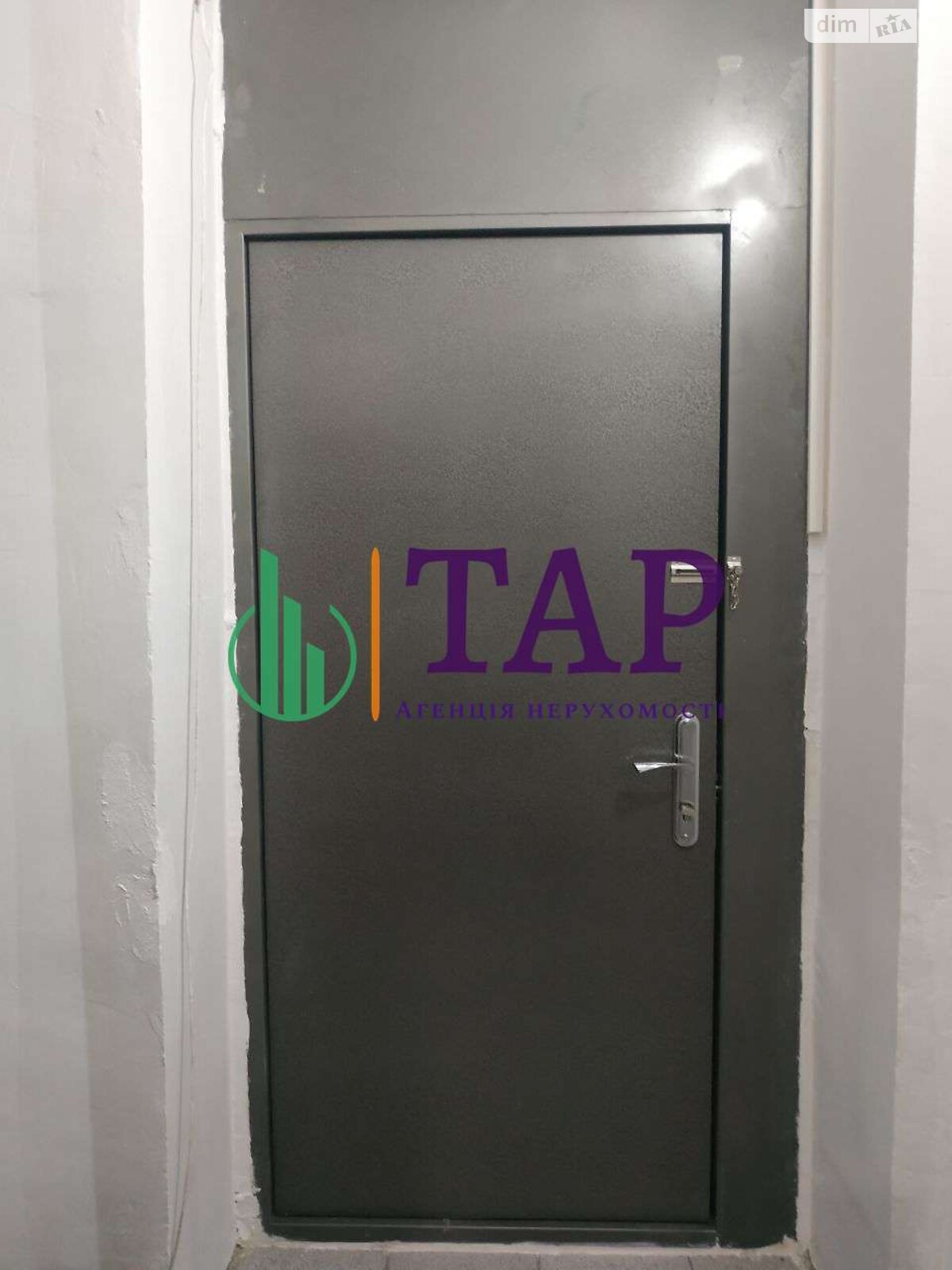 Продажа двухкомнатной квартиры в Харькове, на просп. Александровский, район ХТЗ фото 1 Продажа двухкомнатной квартиры в Харькове, на просп. Александровский, район ХТЗ фото 1