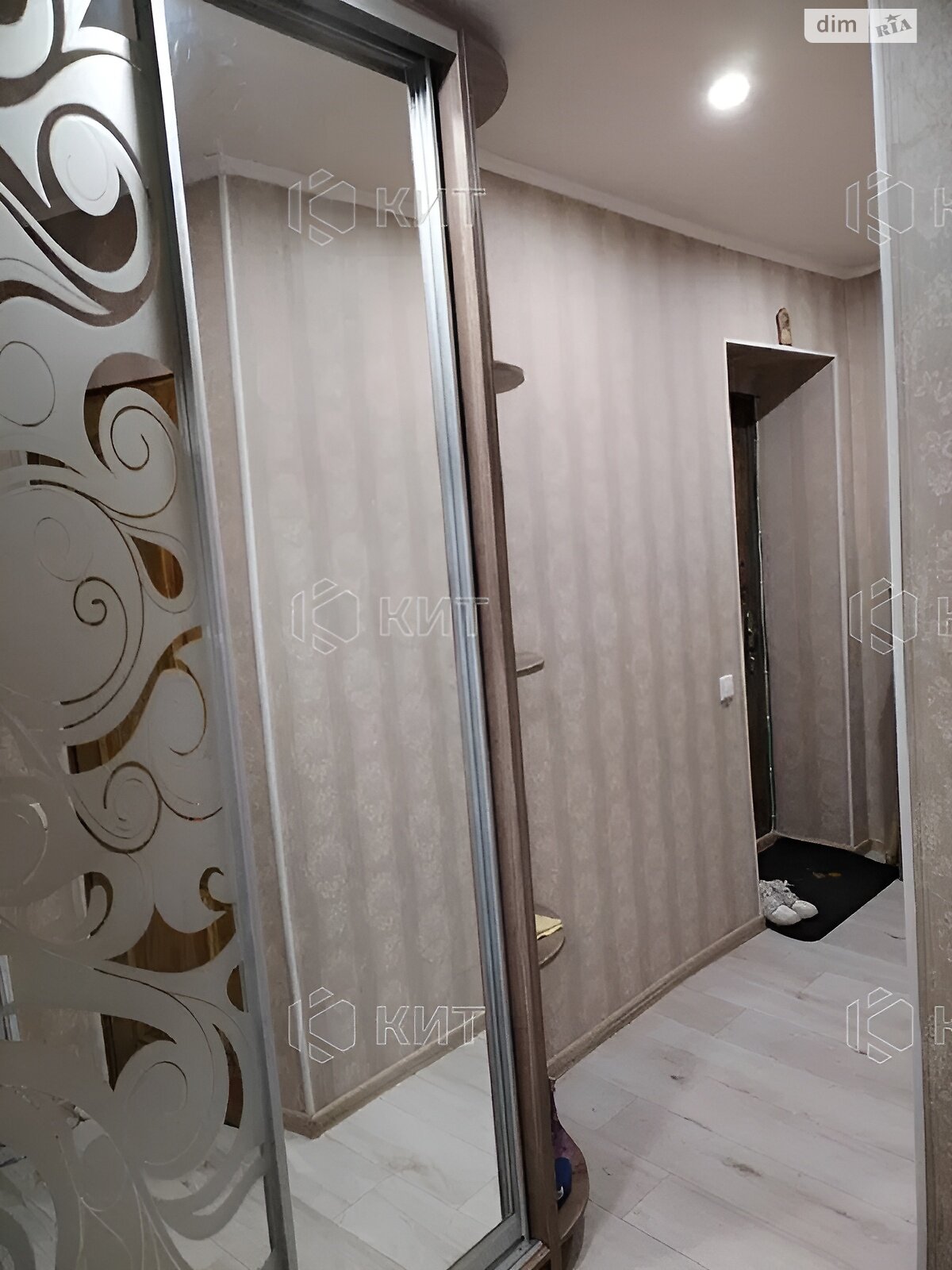 Продажа двухкомнатной квартиры в Харькове, на ул. Александровский 154, район ХТЗ фото 1 Продажа двухкомнатной квартиры в Харькове, на ул. Александровский 154, район ХТЗ фото 1