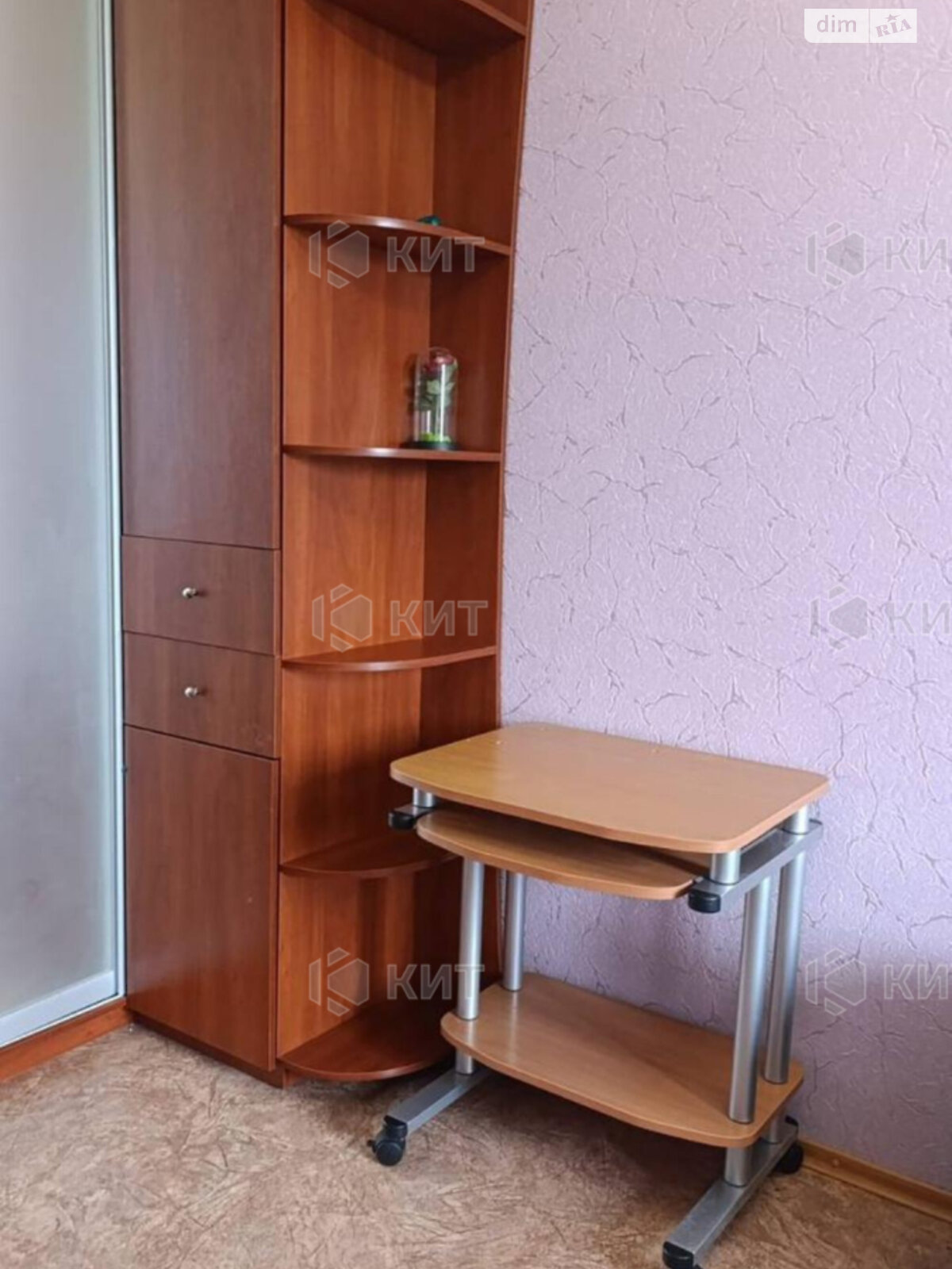Продажа двухкомнатной квартиры в Харькове, на ул. Александровский 122А, район ХТЗ фото 1 Продажа двухкомнатной квартиры в Харькове, на ул. Александровский 122А, район ХТЗ фото 1