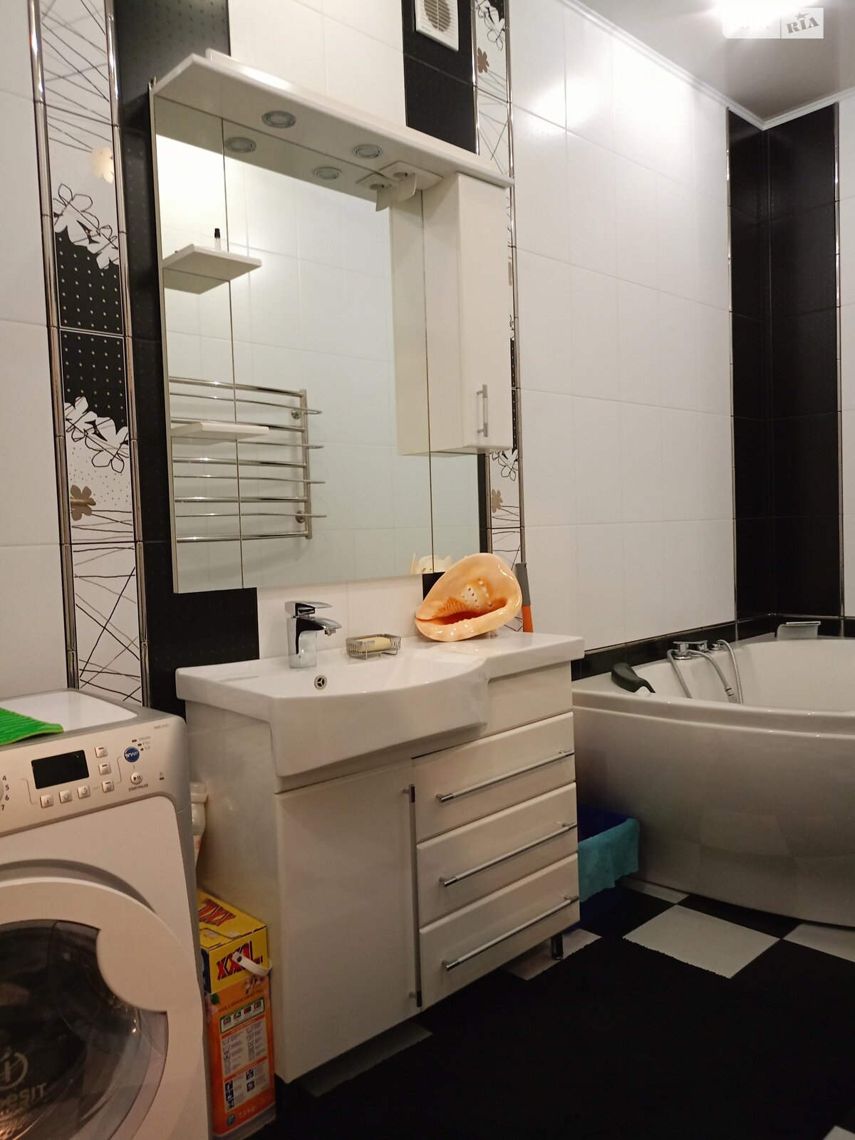 Продажа двухкомнатной квартиры в Харькове, на ул. Библика 25А, район ХТЗ фото 1 Продажа двухкомнатной квартиры в Харькове, на ул. Библика 25А, район ХТЗ фото 1
