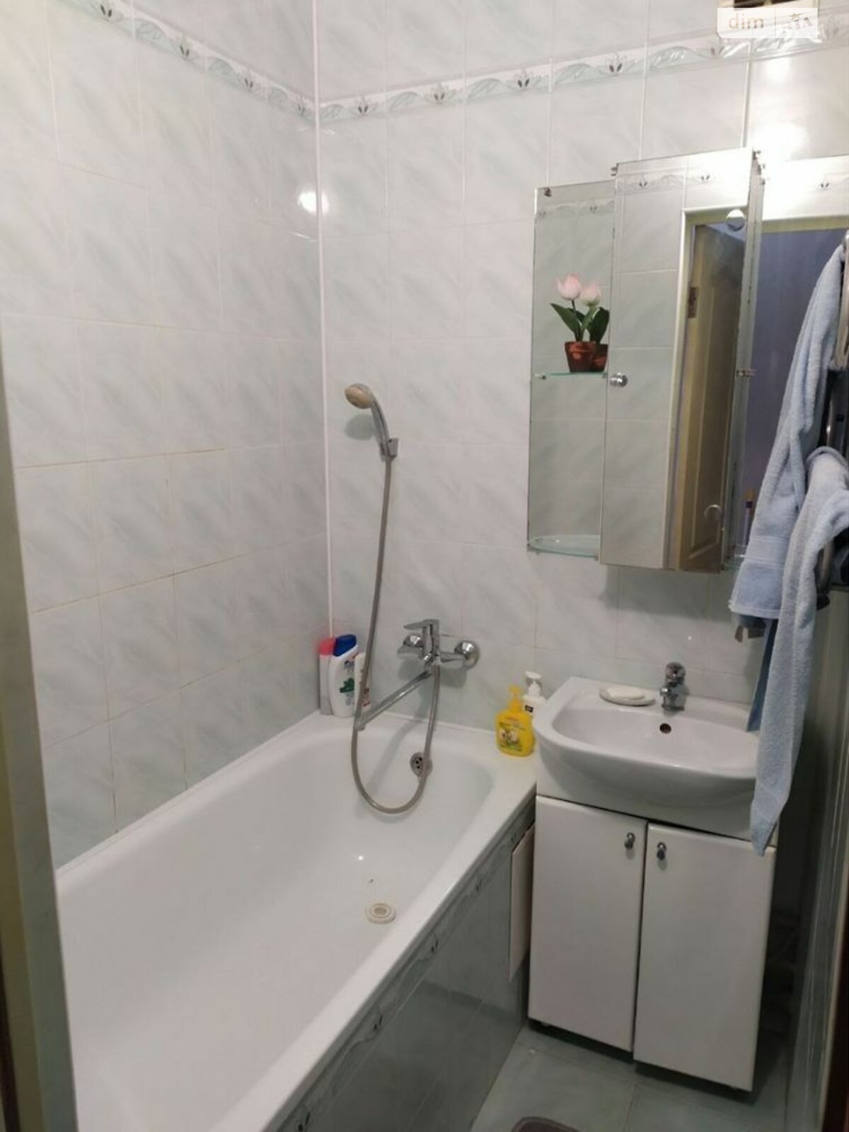 Продажа трехкомнатной квартиры в Харькове, на ул. Библика 1Г, район ХТЗ фото 1 Продажа трехкомнатной квартиры в Харькове, на ул. Библика 1Г, район ХТЗ фото 1