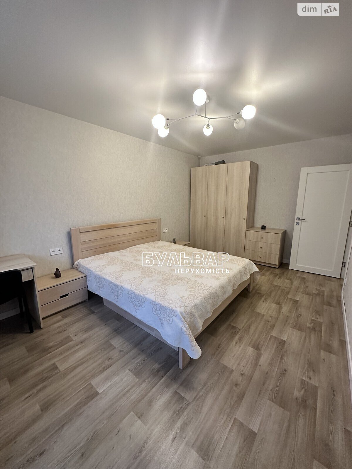 Продажа трехкомнатной квартиры в Харькове, на ул. Бригады Хартия 49Г, район ХТЗ фото 1 Продажа трехкомнатной квартиры в Харькове, на ул. Бригады Хартия 49Г, район ХТЗ фото 1