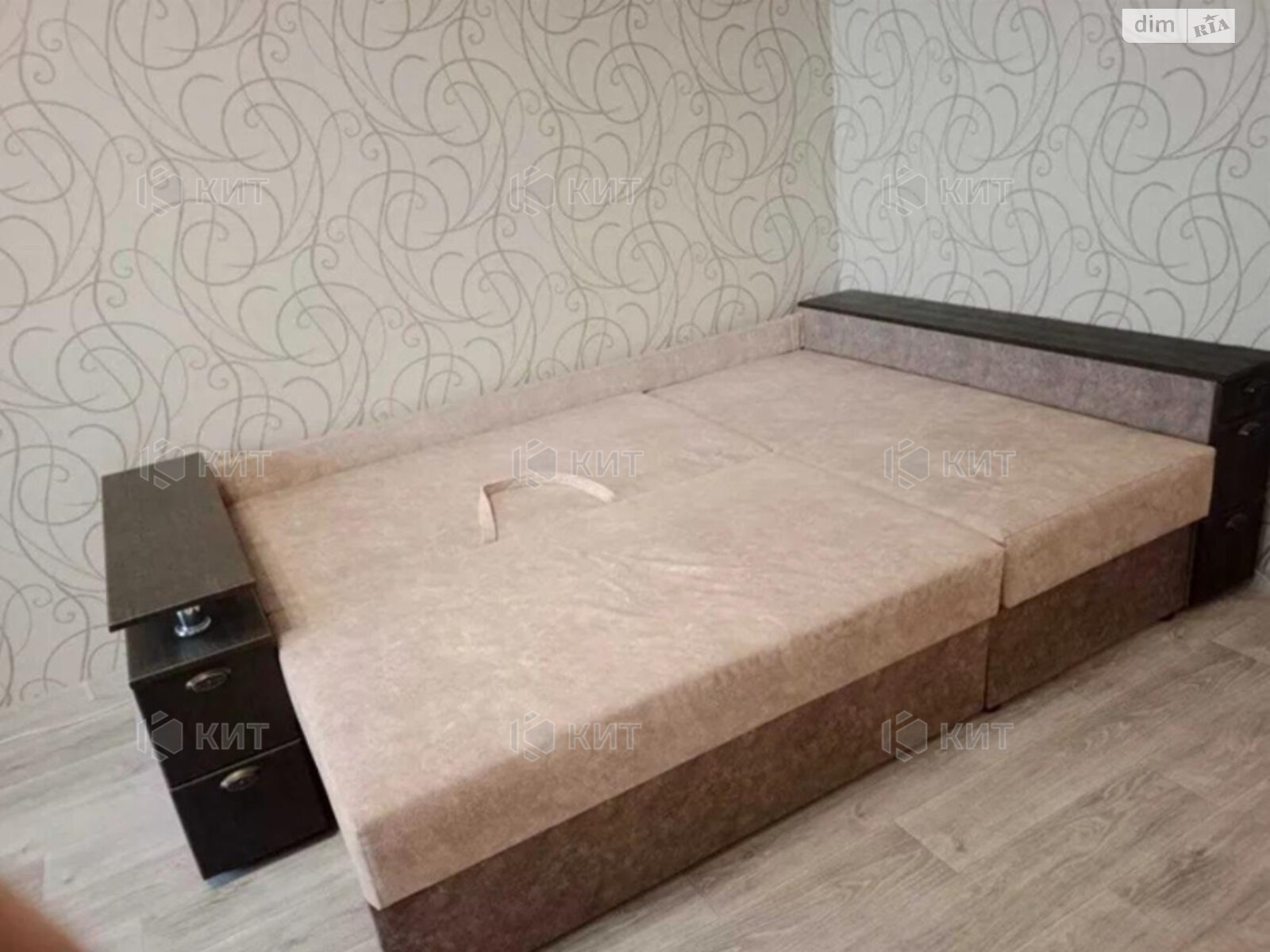 Продажа двухкомнатной квартиры в Харькове, на ул. Бригады Хартия 47А, район ХТЗ фото 1 Продажа двухкомнатной квартиры в Харькове, на ул. Бригады Хартия 47А, район ХТЗ фото 1