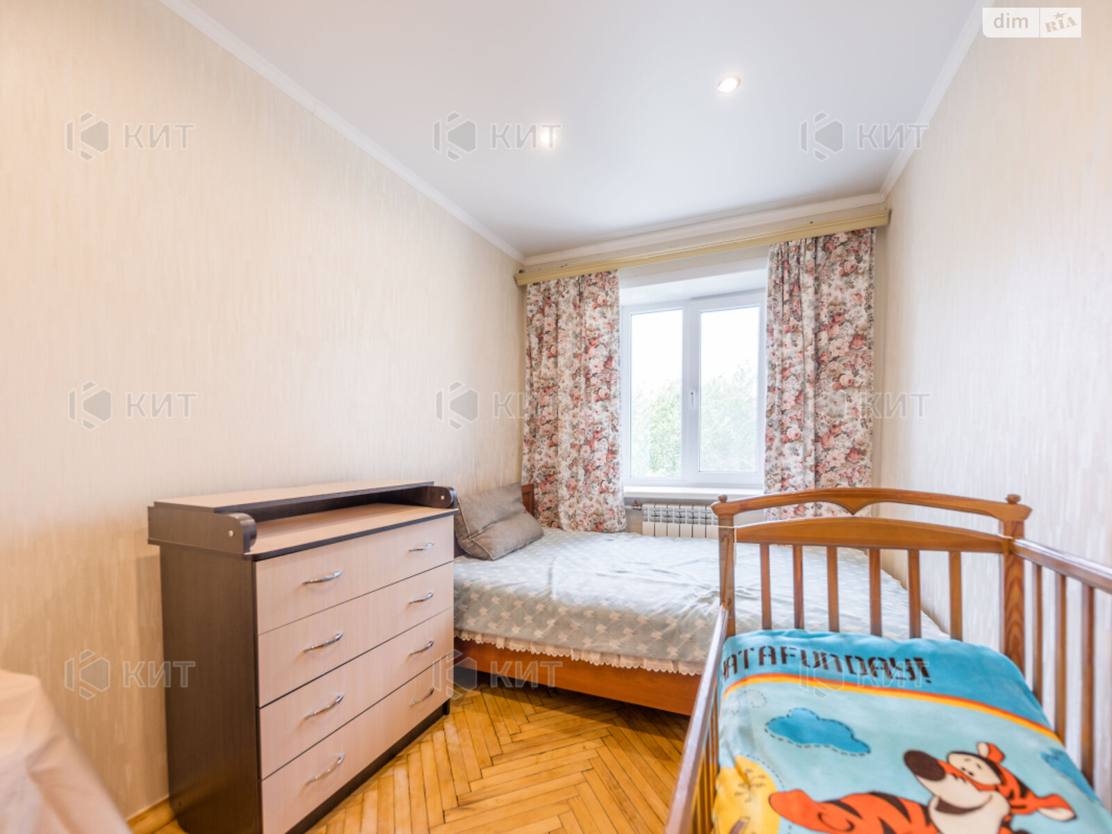 Продаж трикімнатної квартири в Харкові, на вул. Дванадцятого Квітня 7, район ХТЗ фото 1 Продаж трикімнатної квартири в Харкові, на вул. Дванадцятого Квітня 7, район ХТЗ фото 1
