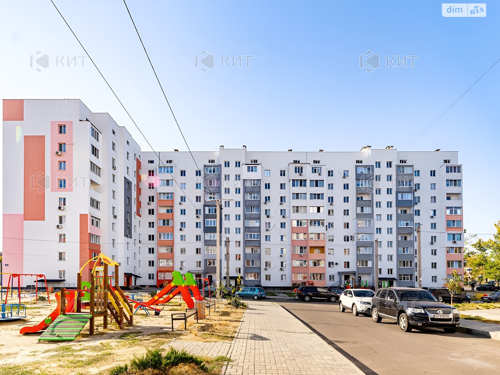 Продаж трикімнатної квартири в Харкові, на просп. Героїв Харкова 264, район ХТЗ фото 1 Продаж трикімнатної квартири в Харкові, на просп. Героїв Харкова 264, район ХТЗ фото 1