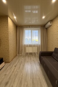 Продаж однокімнатної квартири в Харкові, на просп. Героїв Харкова 264, район ХТЗ фото 2