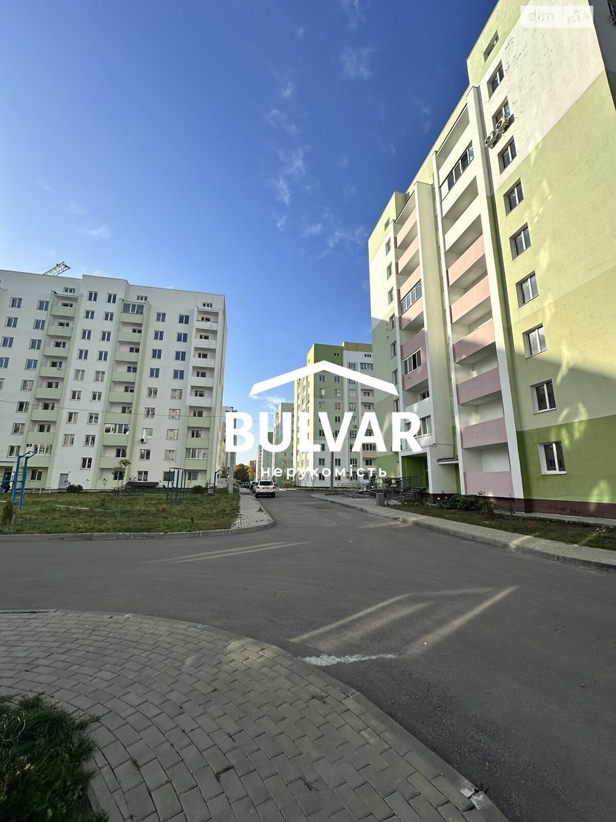 Продажа двухкомнатной квартиры в Харькове, на просп. Героев Харькова 270А, район ХТЗ фото 1 Продажа двухкомнатной квартиры в Харькове, на просп. Героев Харькова 270А, район ХТЗ фото 1