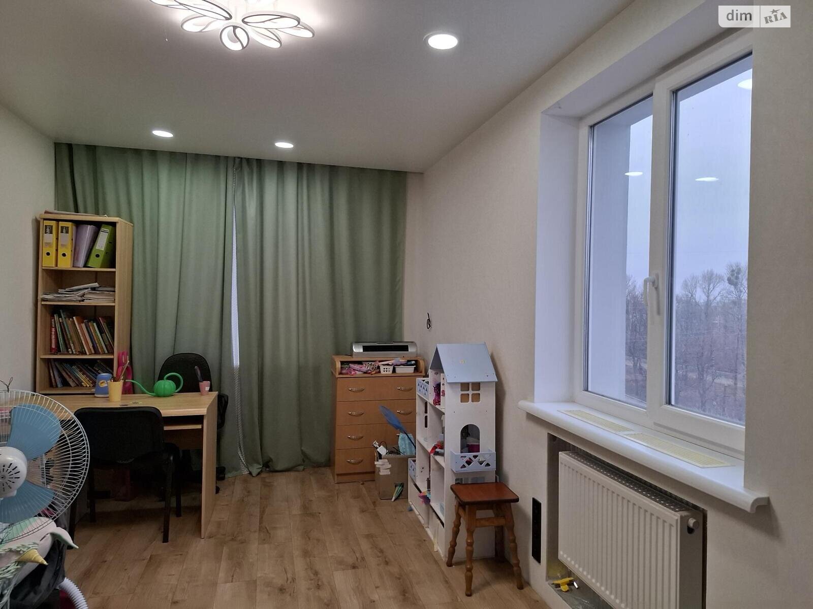 Продажа трехкомнатной квартиры в Харькове, на просп. Героев Харькова, район ХТЗ фото 1 Продажа трехкомнатной квартиры в Харькове, на просп. Героев Харькова, район ХТЗ фото 1