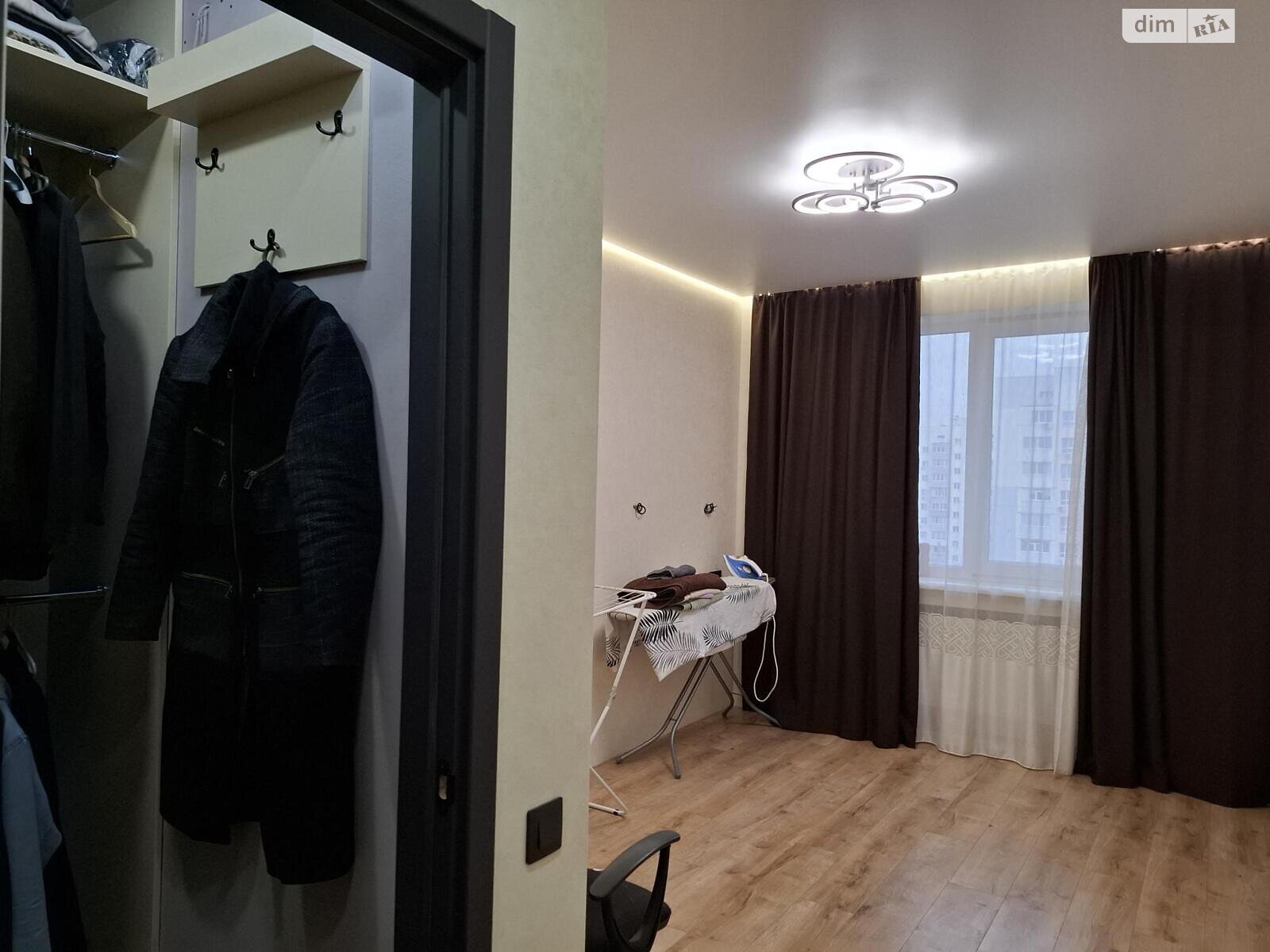 Продажа трехкомнатной квартиры в Харькове, на просп. Героев Харькова, район ХТЗ фото 1 Продажа трехкомнатной квартиры в Харькове, на просп. Героев Харькова, район ХТЗ фото 1