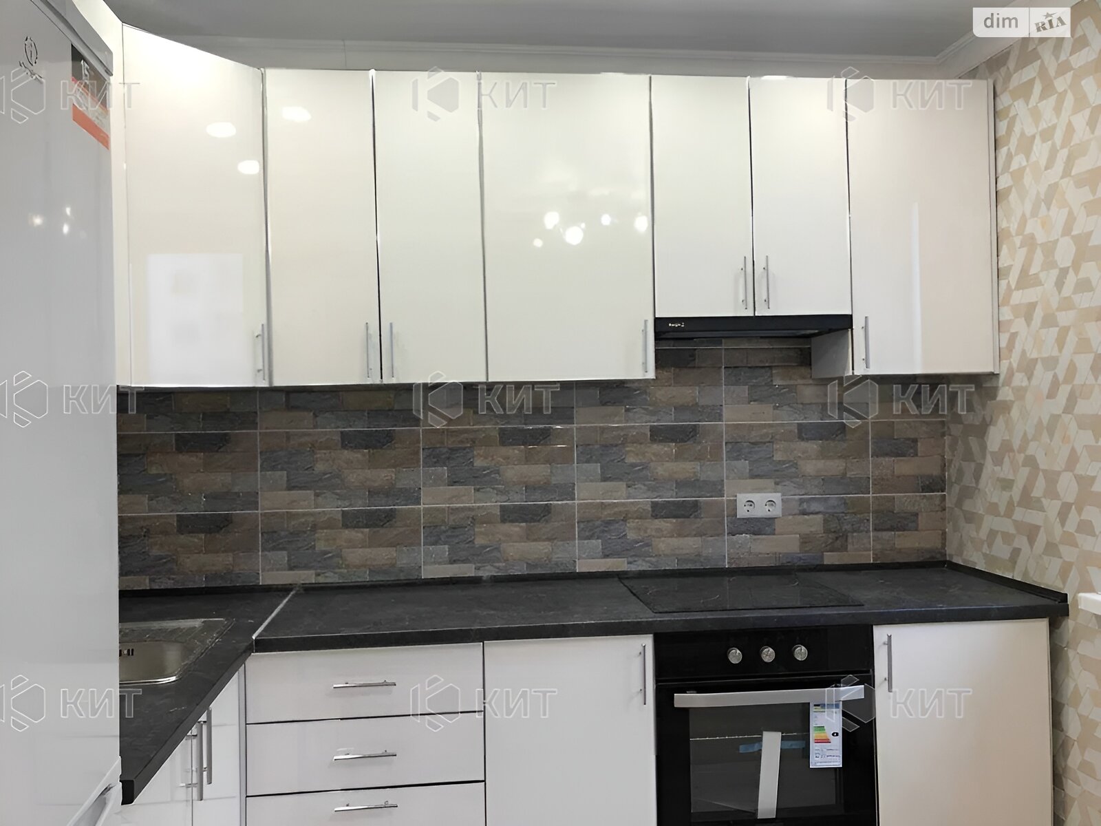 Продажа трехкомнатной квартиры в Харькове, на ул. Мира 53, район ХТЗ фото 1 Продажа трехкомнатной квартиры в Харькове, на ул. Мира 53, район ХТЗ фото 1