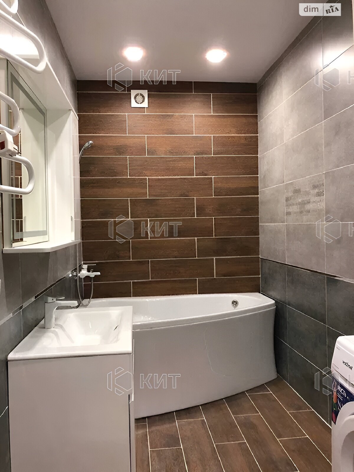 Продажа трехкомнатной квартиры в Харькове, на ул. Мира 53, район ХТЗ фото 1 Продажа трехкомнатной квартиры в Харькове, на ул. Мира 53, район ХТЗ фото 1