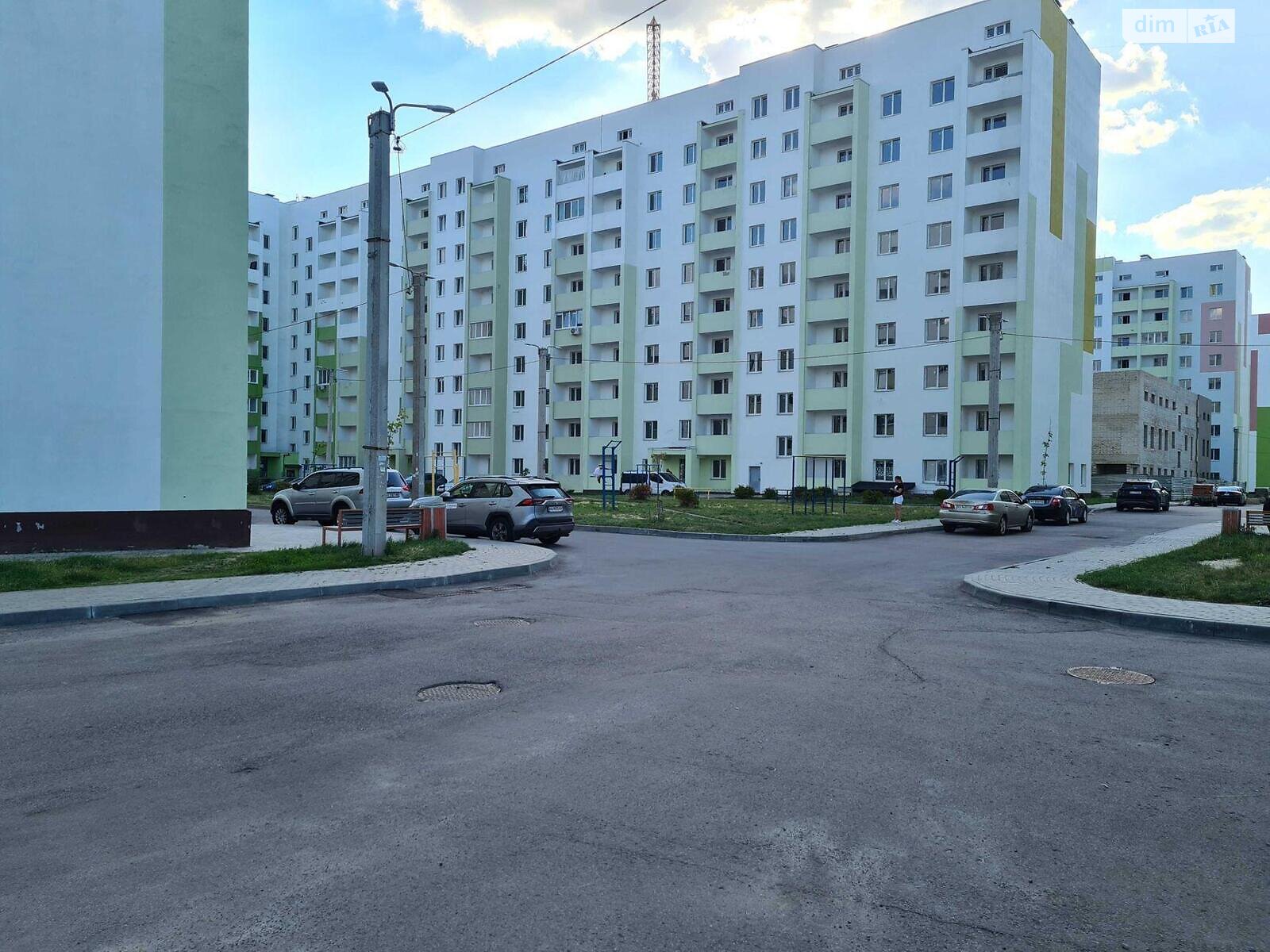 Продаж двокімнатної квартири в Харкові, на вул. Миру 47, район ХТЗ фото 1 Продаж двокімнатної квартири в Харкові, на вул. Миру 47, район ХТЗ фото 1