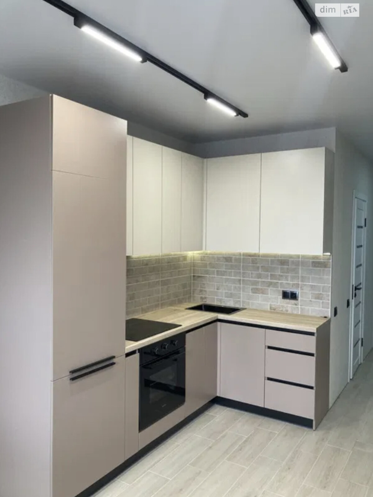 Продажа двухкомнатной квартиры в Харькове, на ул. Мира 41, район ХТЗ фото 1 Продажа двухкомнатной квартиры в Харькове, на ул. Мира 41, район ХТЗ фото 1