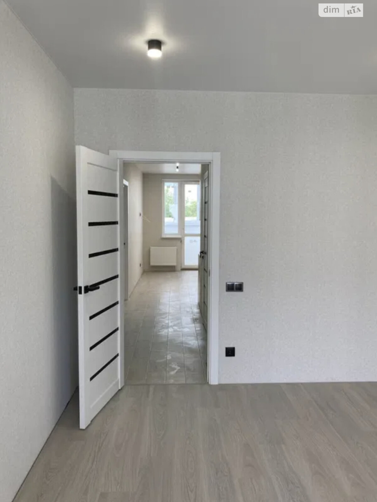 Продажа двухкомнатной квартиры в Харькове, на ул. Мира 41, район ХТЗ фото 1 Продажа двухкомнатной квартиры в Харькове, на ул. Мира 41, район ХТЗ фото 1