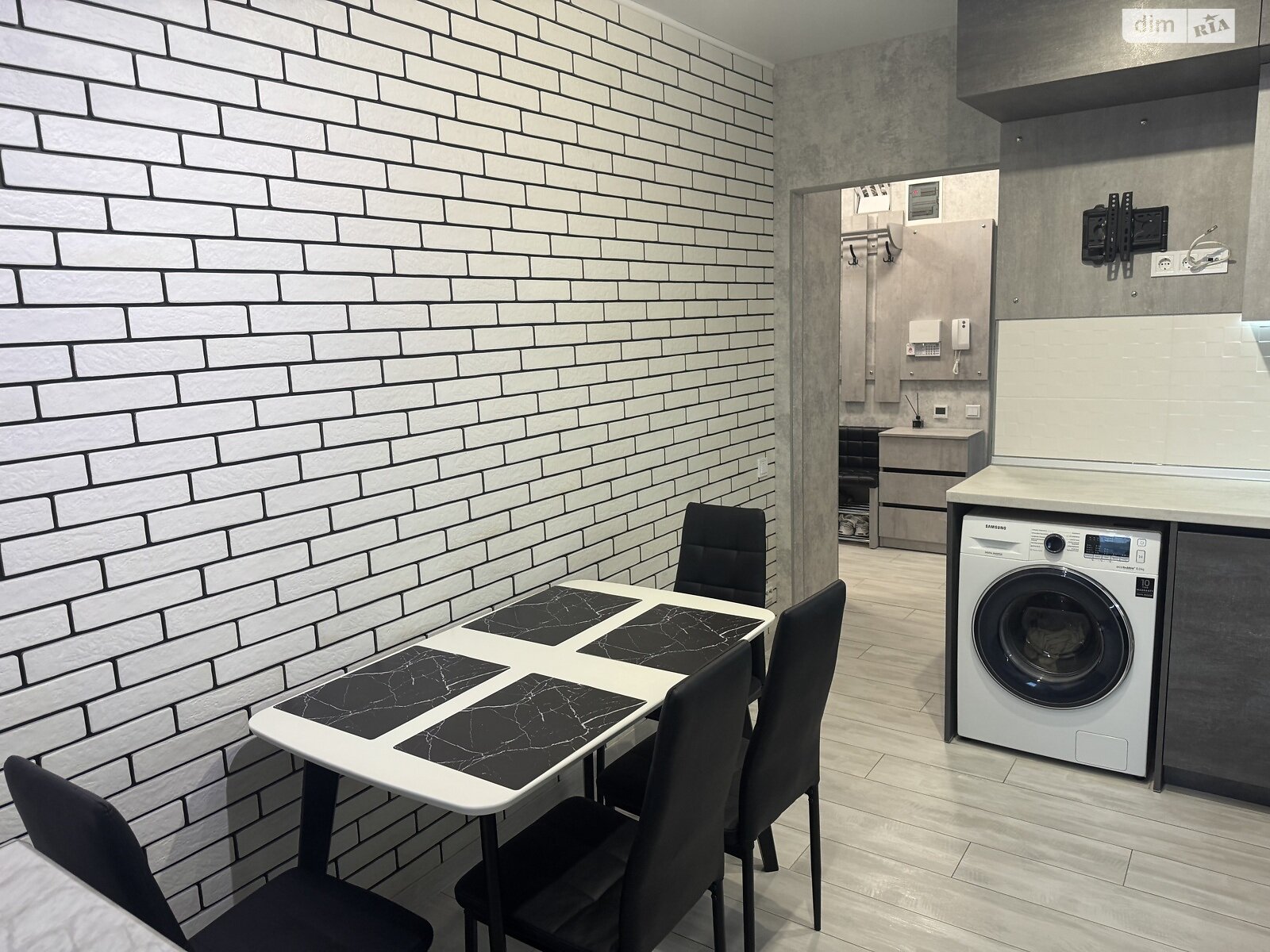 Продажа двухкомнатной квартиры в Харькове, на ул. Мира 59, район ХТЗ фото 1 Продажа двухкомнатной квартиры в Харькове, на ул. Мира 59, район ХТЗ фото 1
